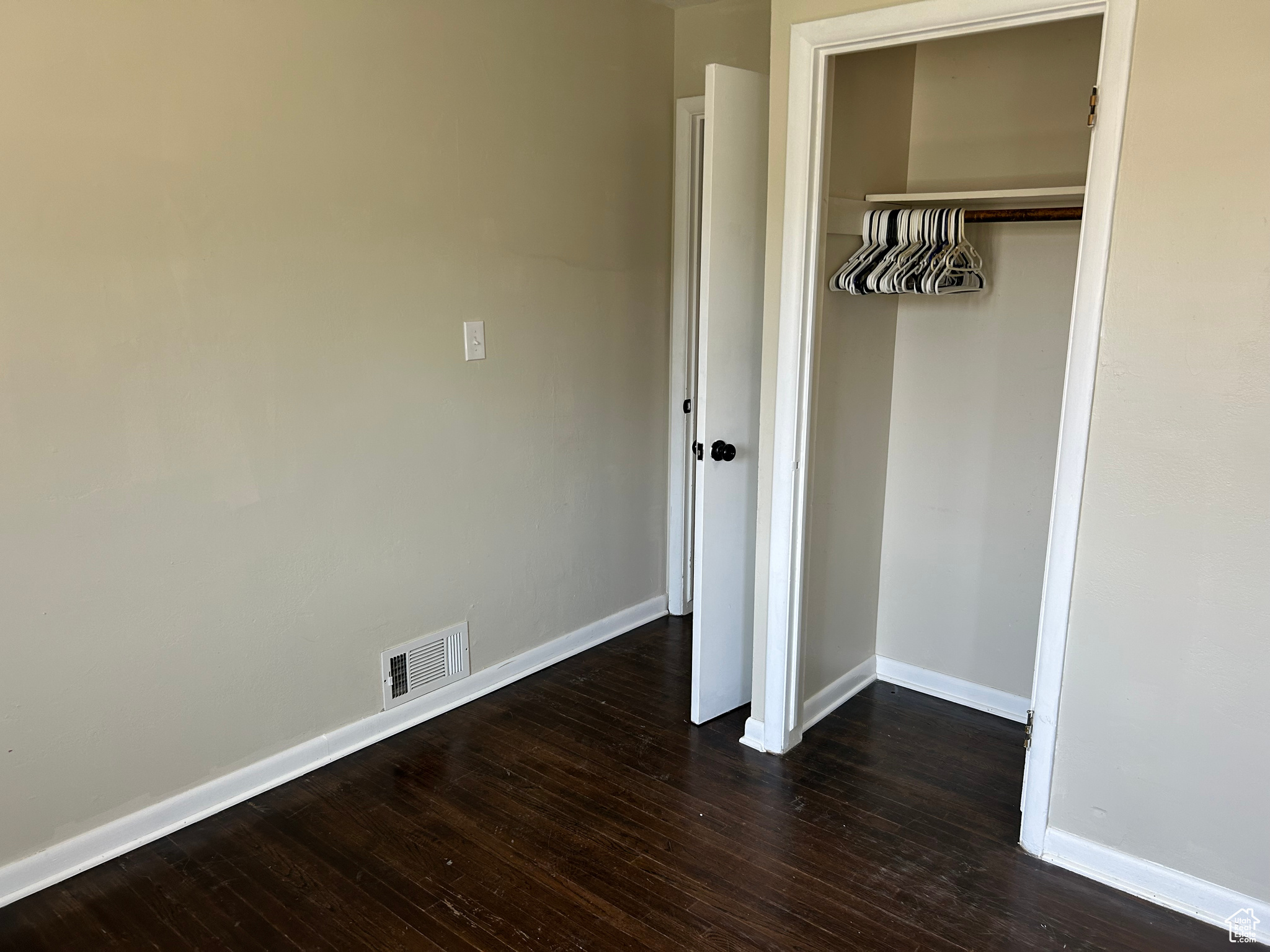1065 SHERWOOD DR
