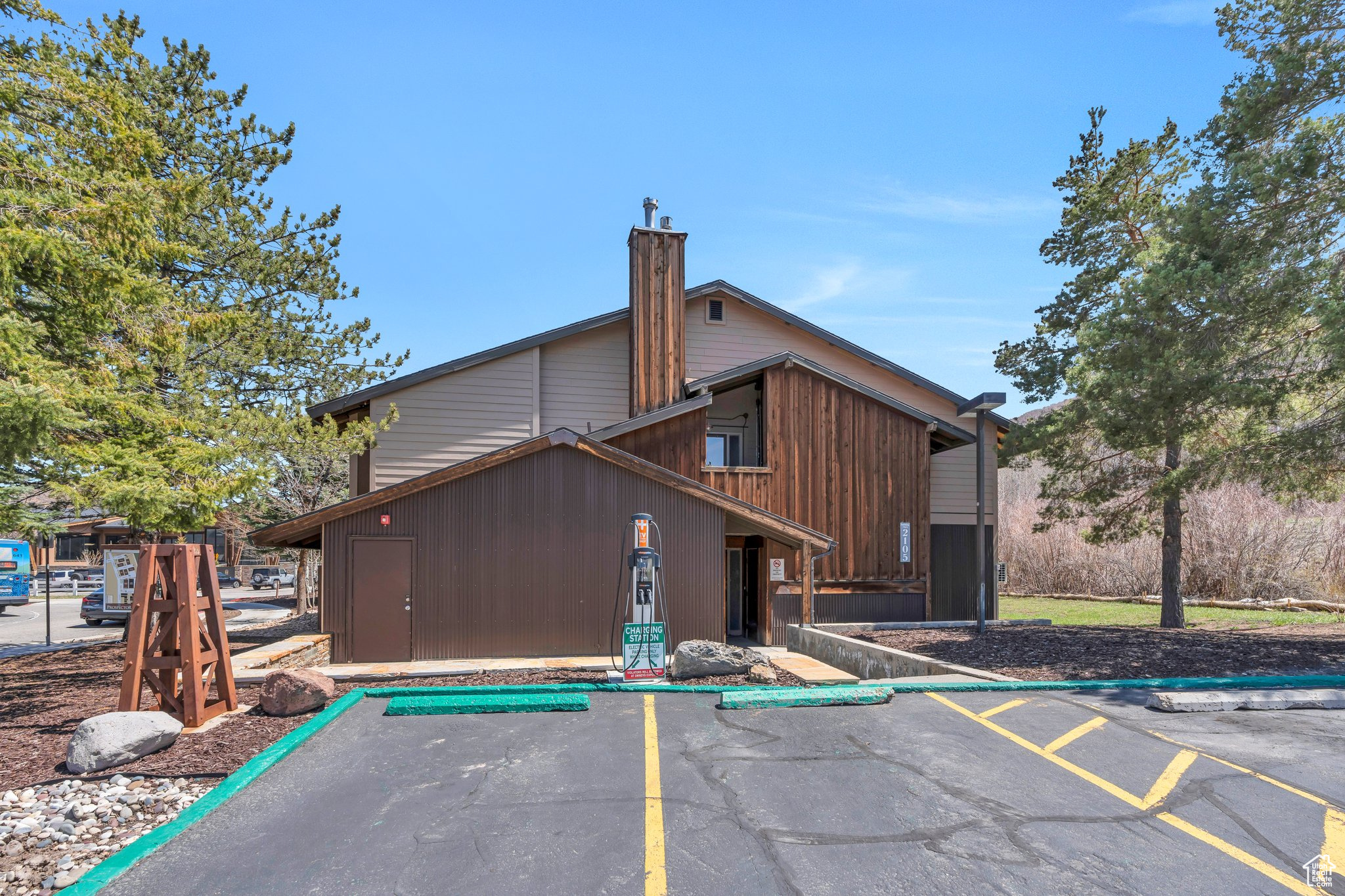 2015 PROSPECTOR AVE #104