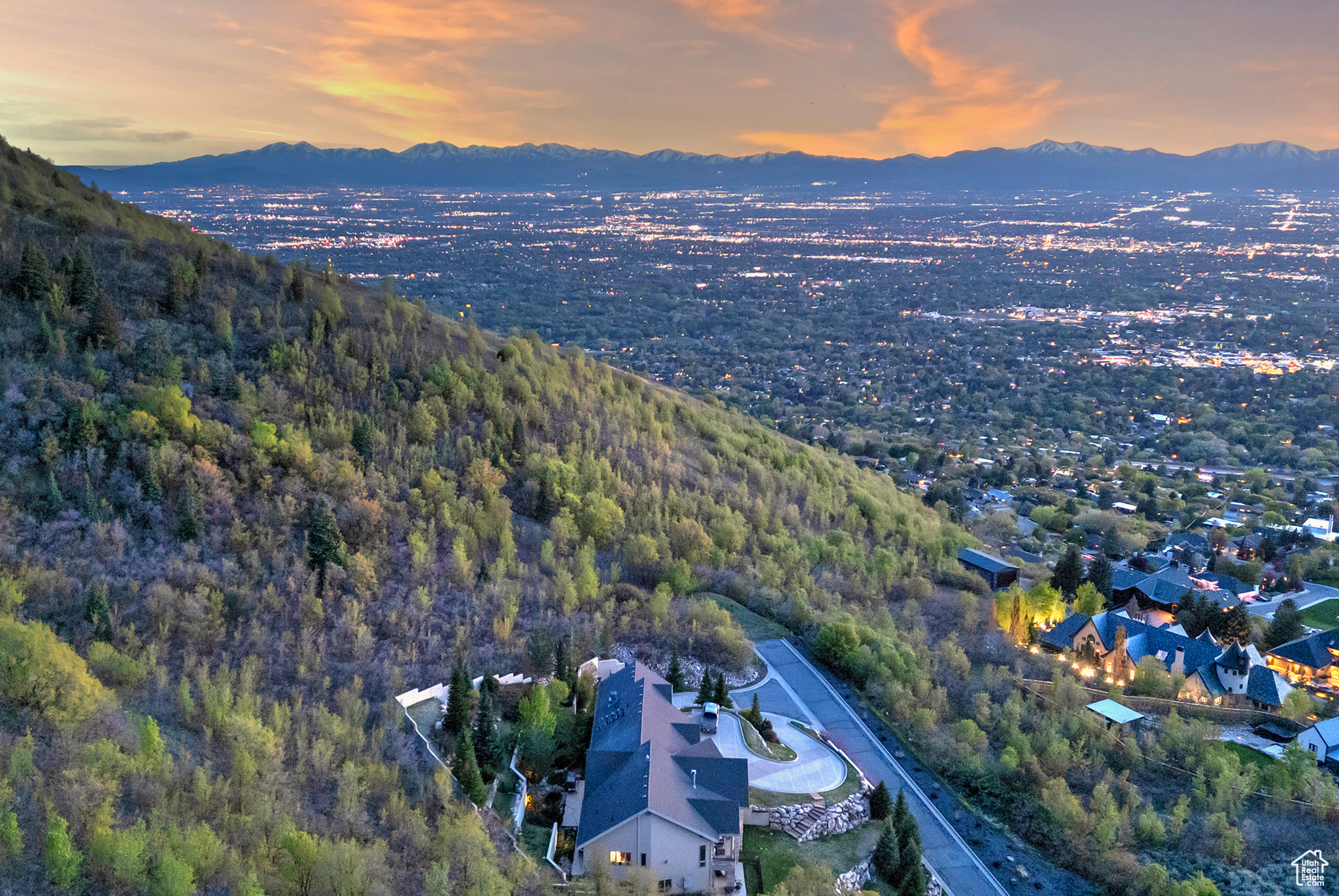 4695 S THOUSAND OAKS DR