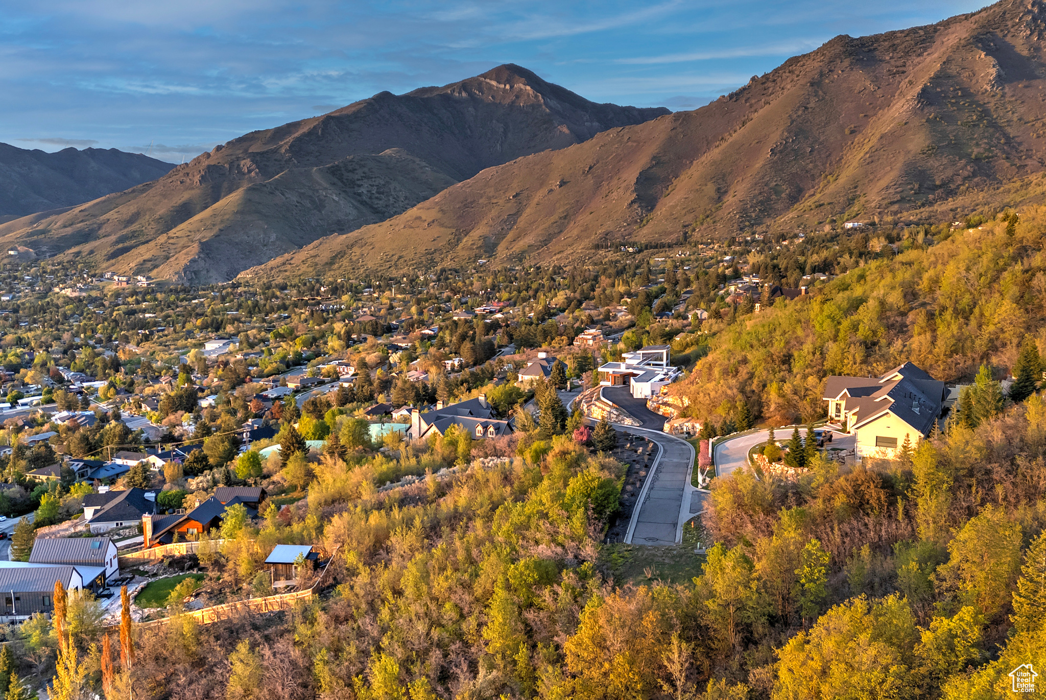 4695 S THOUSAND OAKS DR