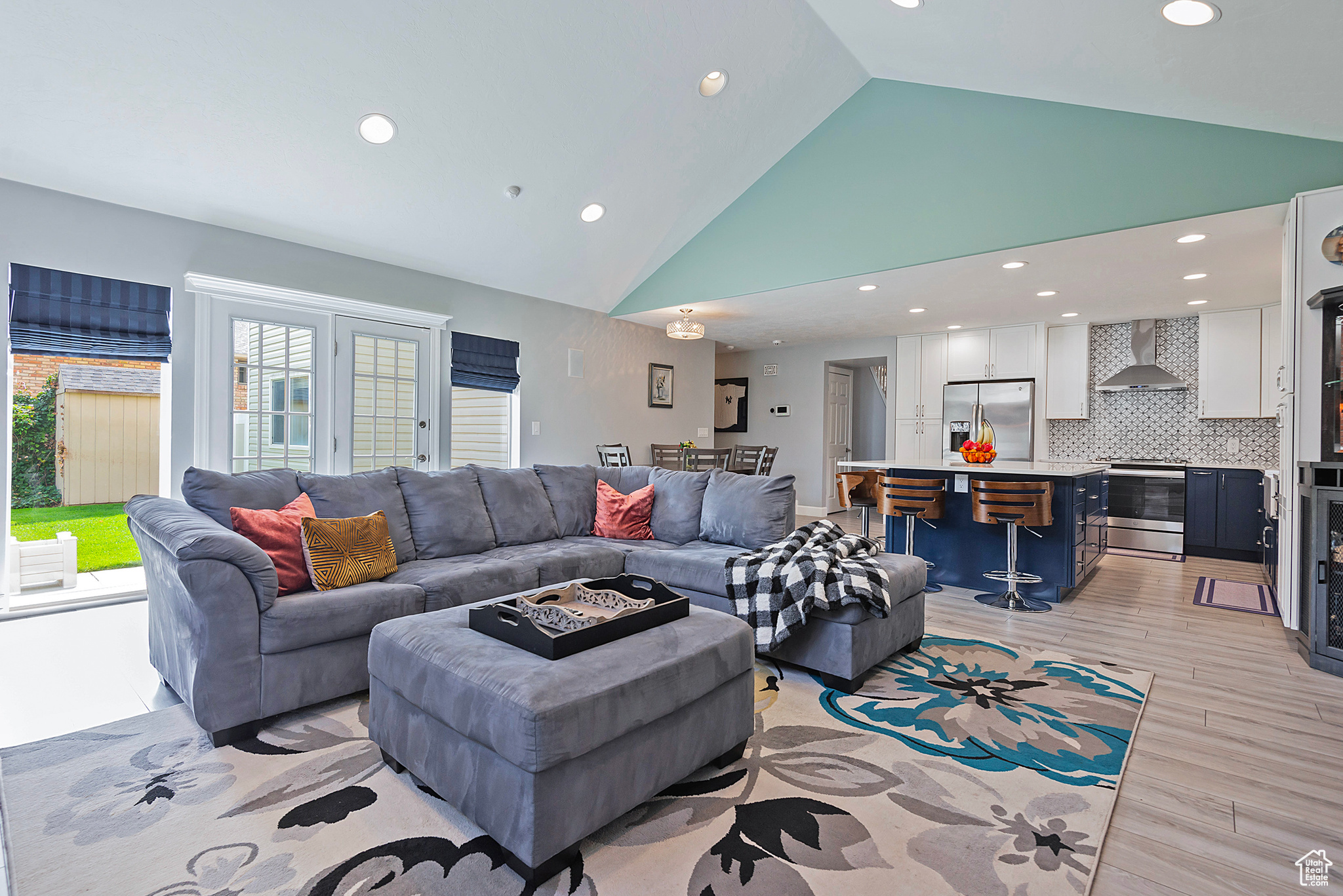 1088 W WALDEN PARK DR