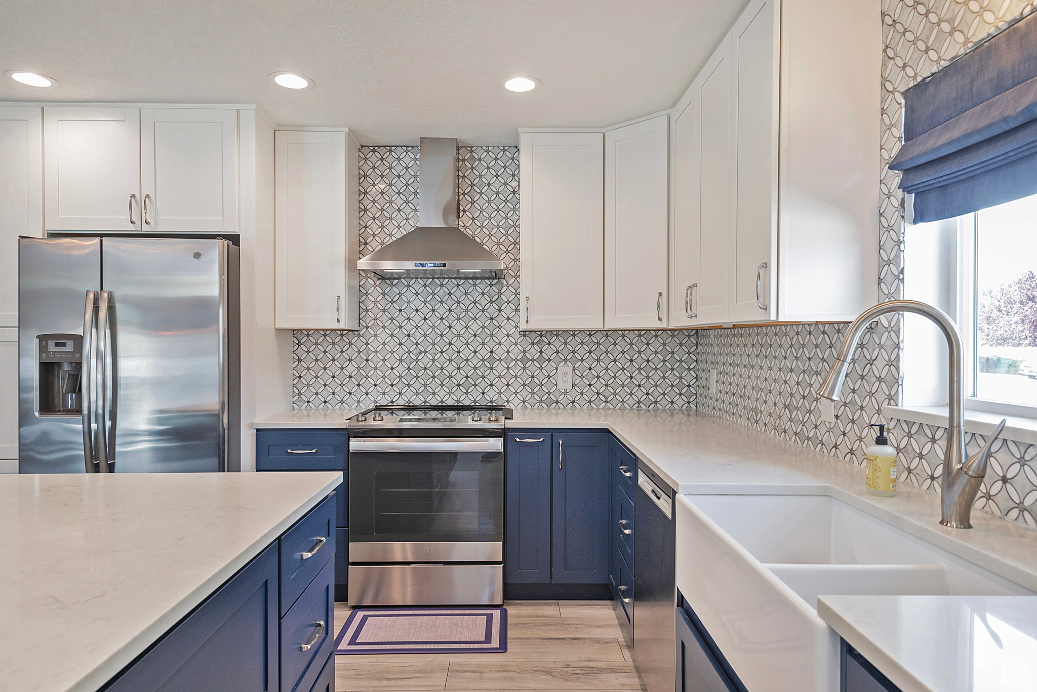 1088 W WALDEN PARK DR