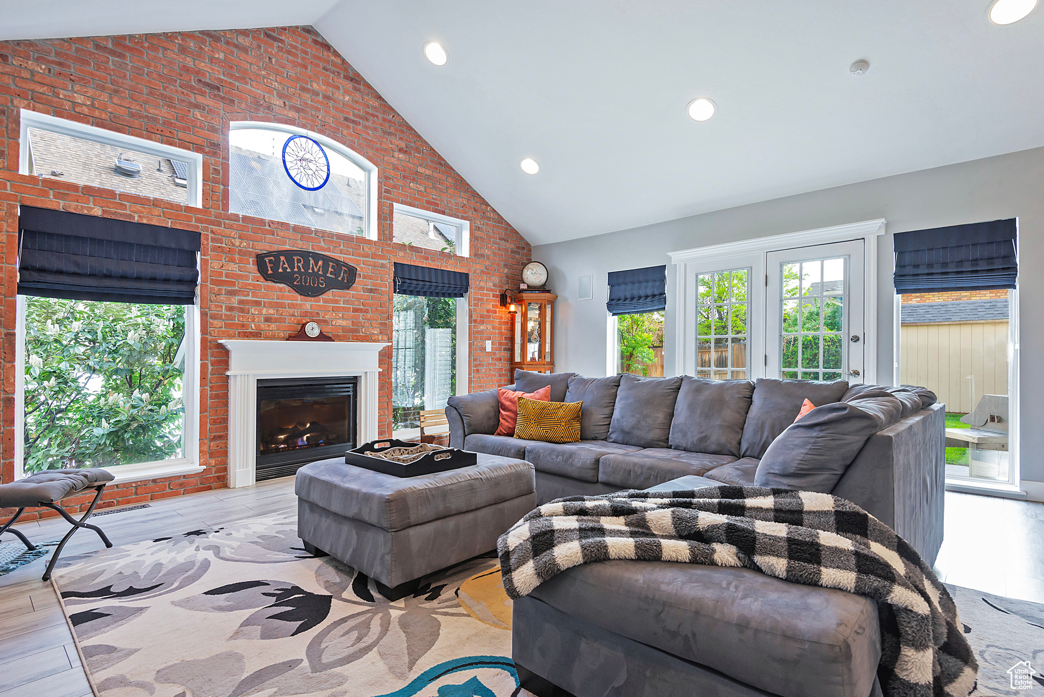 1088 W WALDEN PARK DR