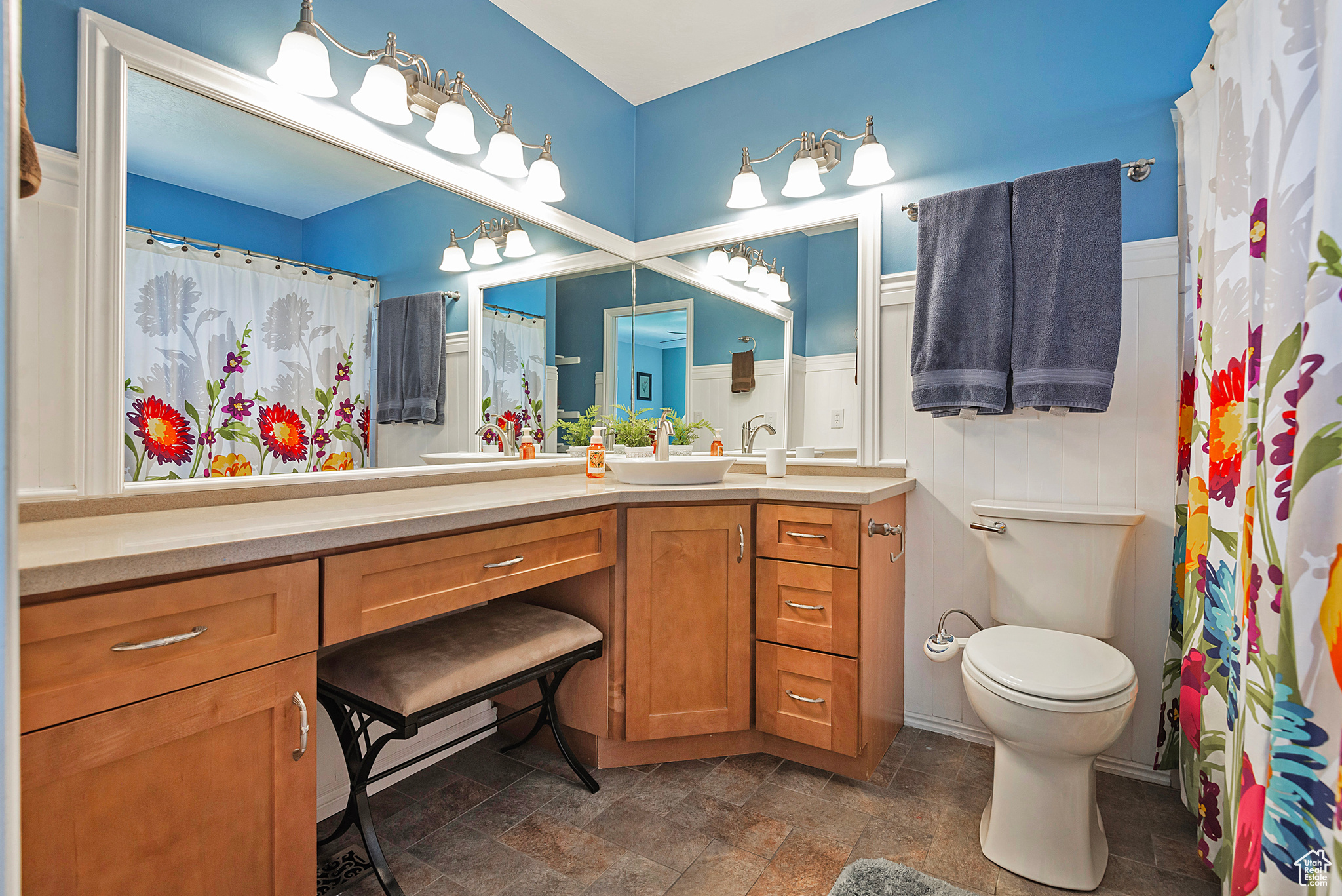 1088 W WALDEN PARK DR