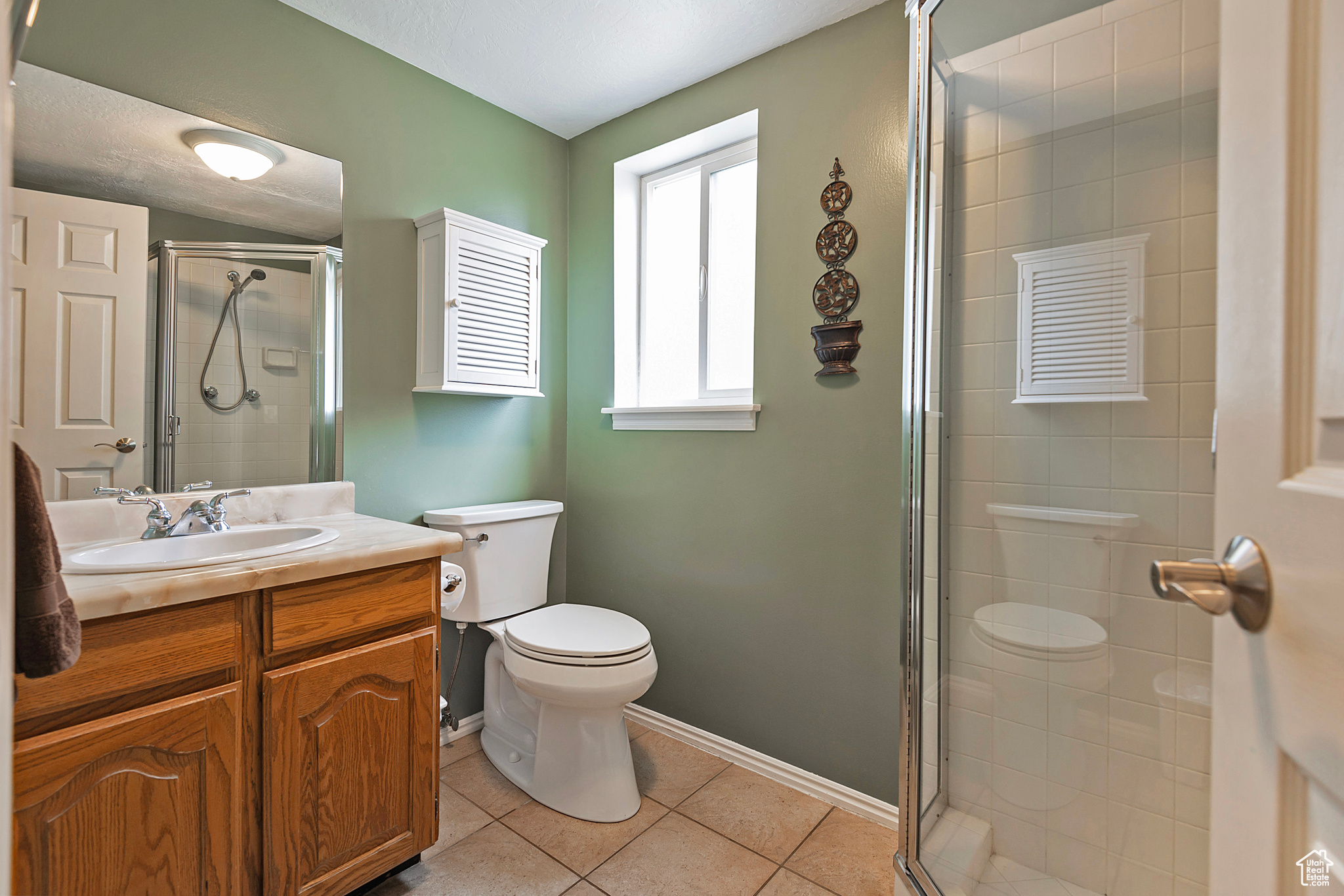 1088 W WALDEN PARK DR