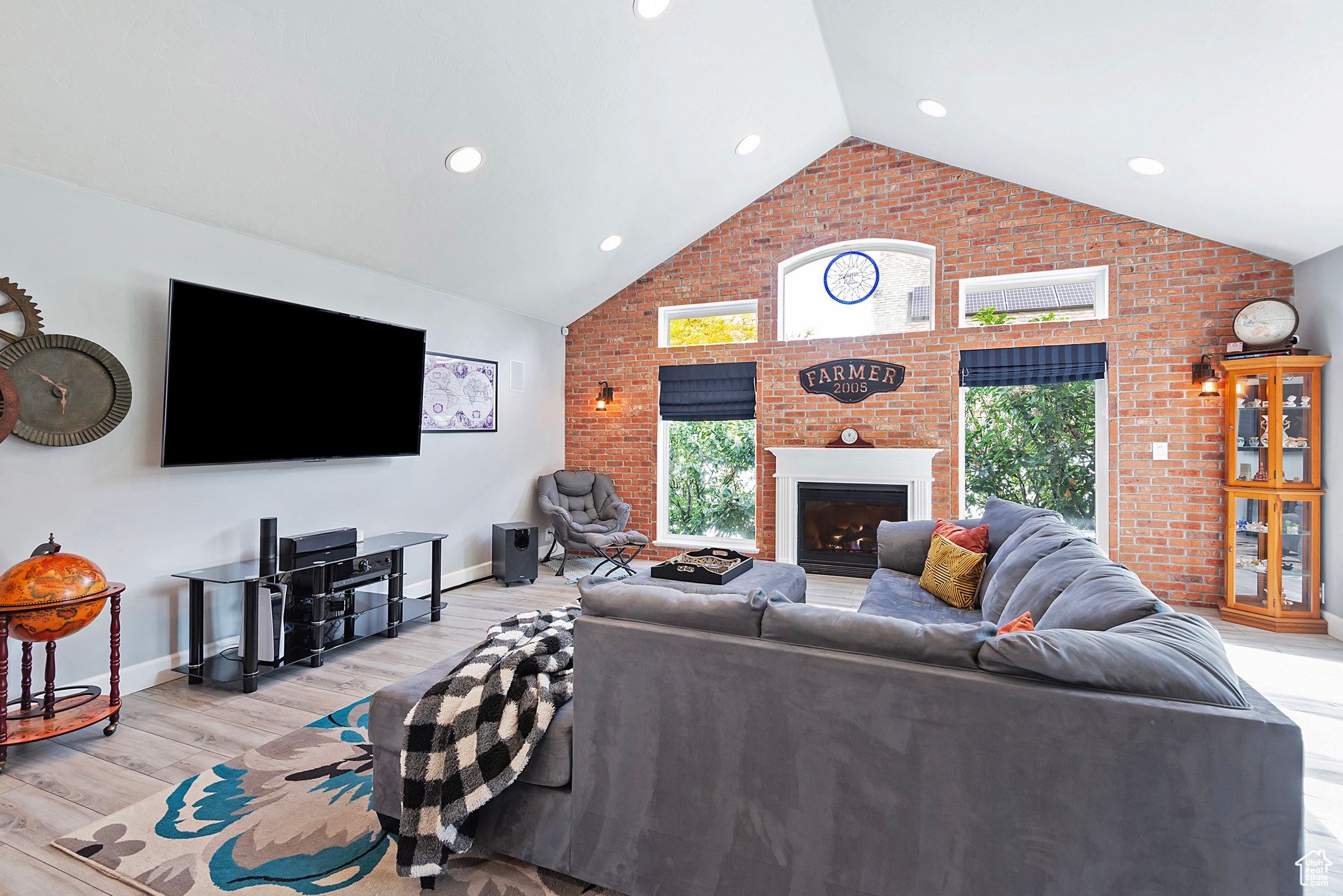 1088 W WALDEN PARK DR