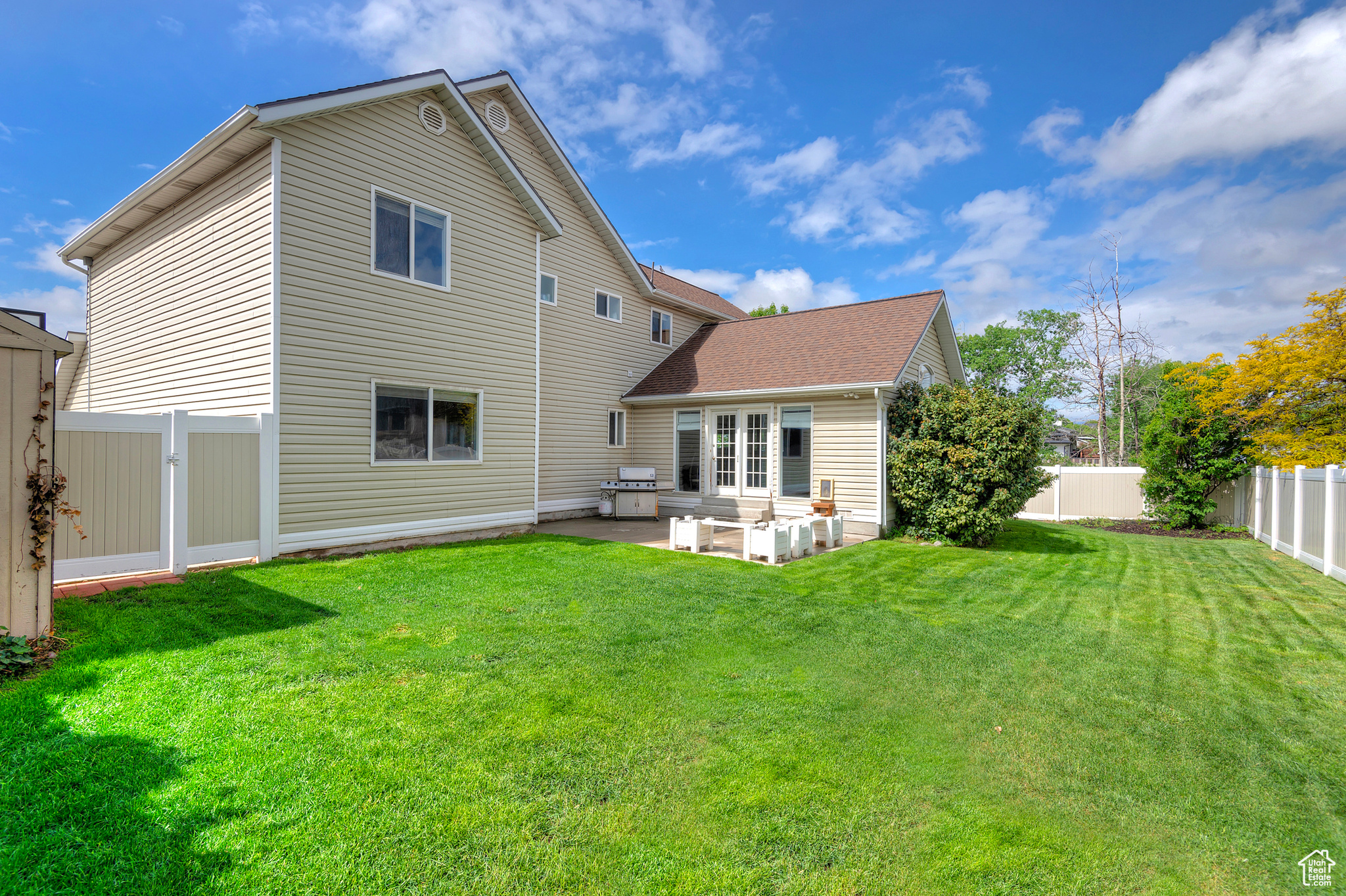 1088 W WALDEN PARK DR
