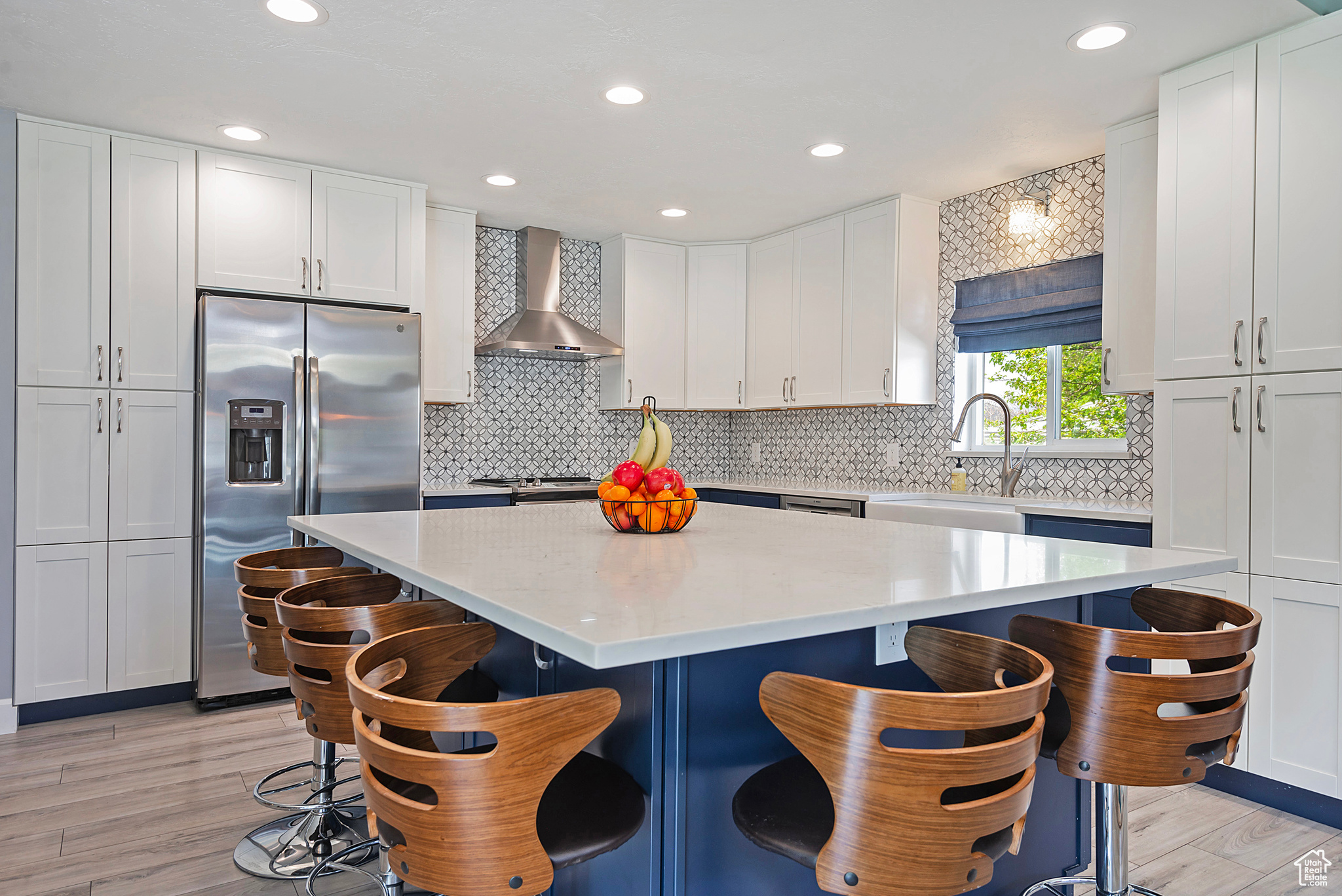 1088 W WALDEN PARK DR