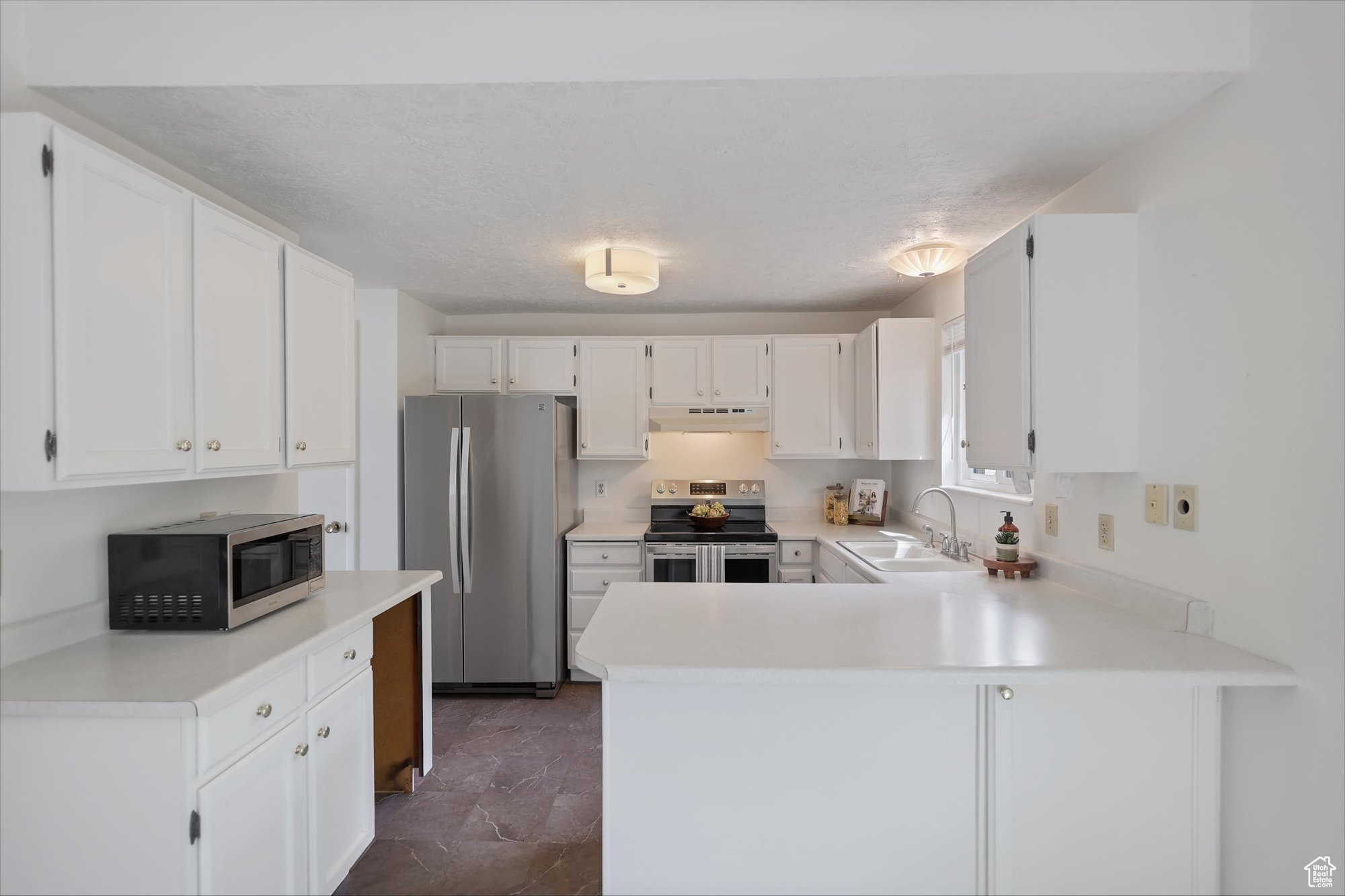 1694 E PLATA WAY