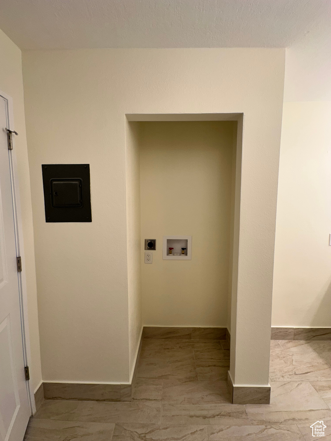 241 N VINE ST #404E