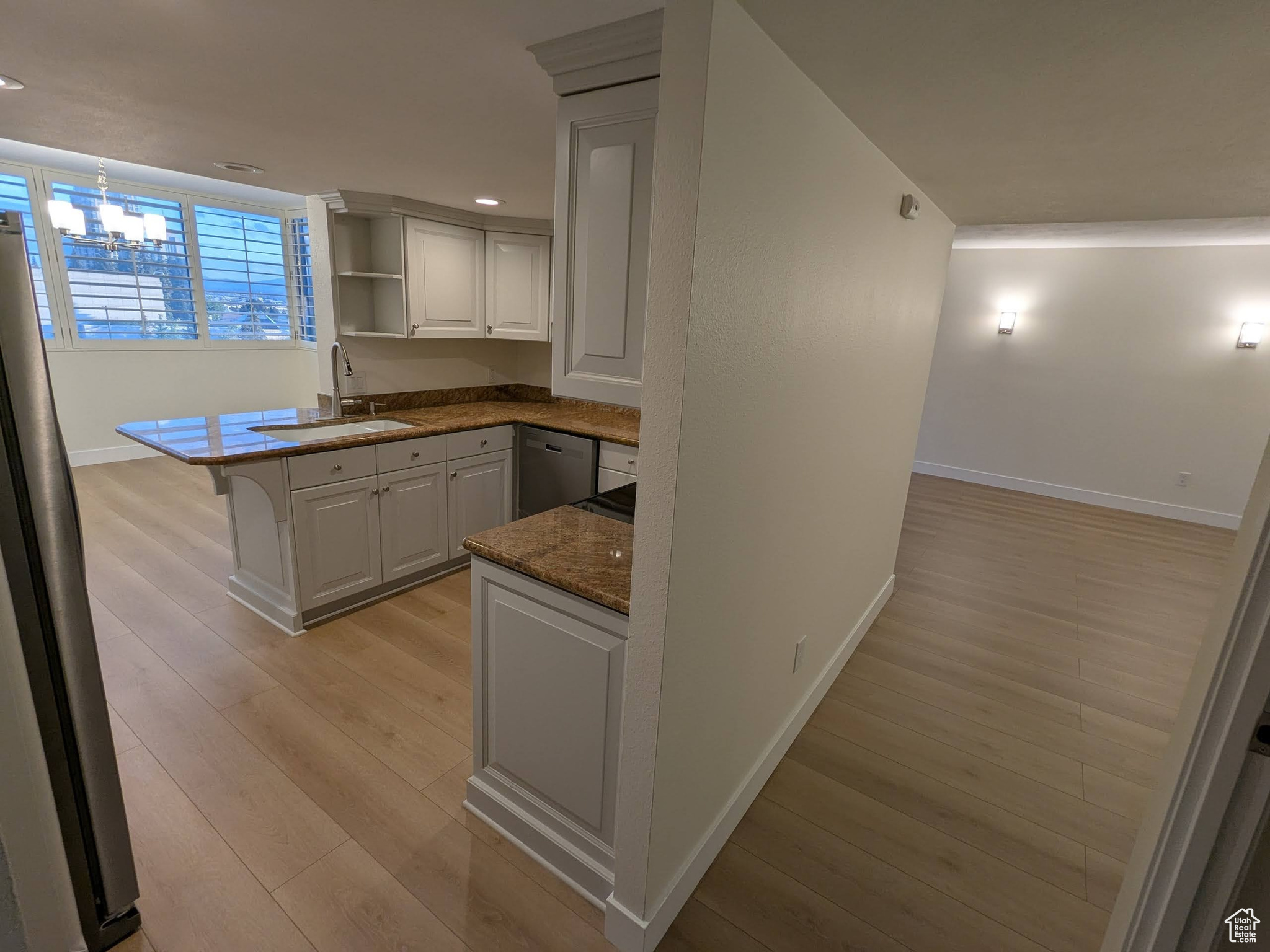 241 N VINE ST #404E