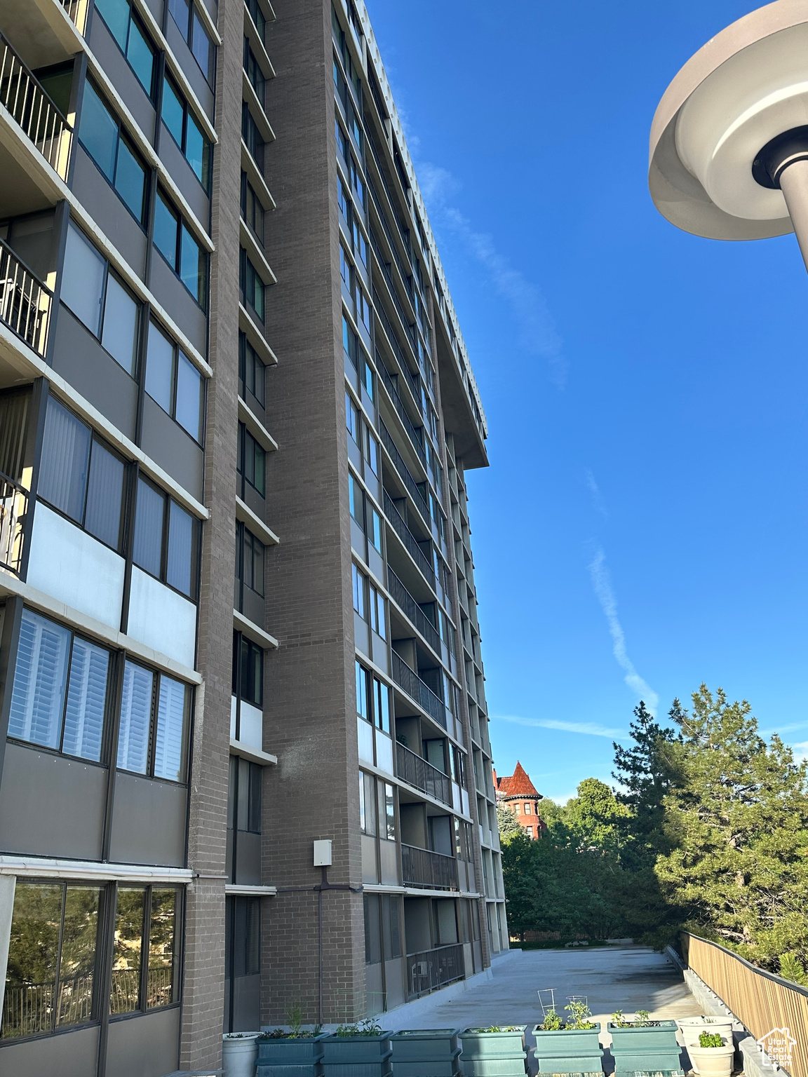 241 N VINE ST #404E