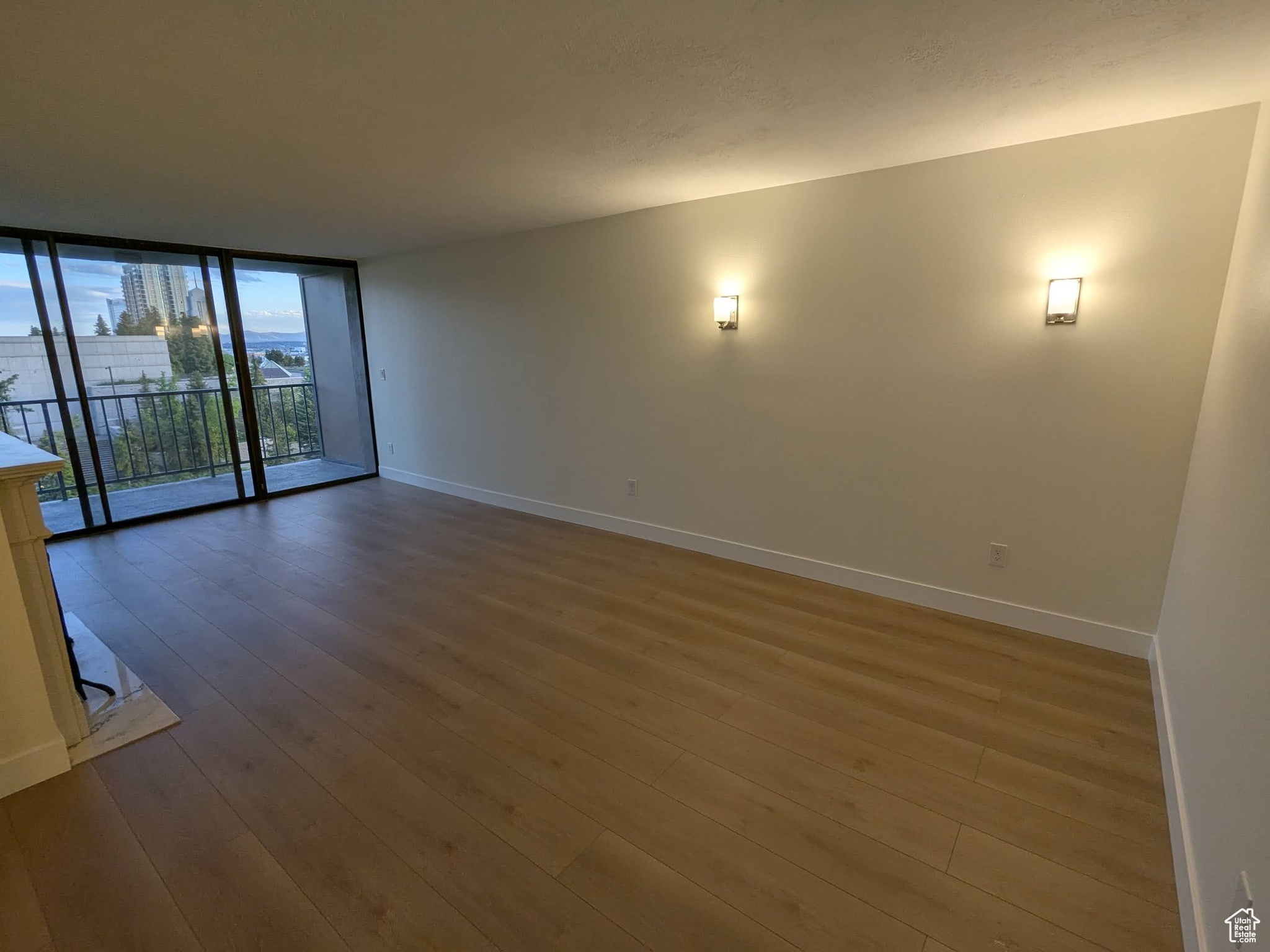 241 N VINE ST #404E
