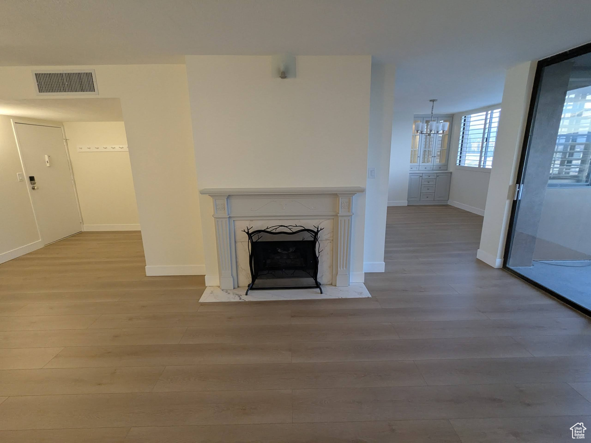 241 N VINE ST #404E