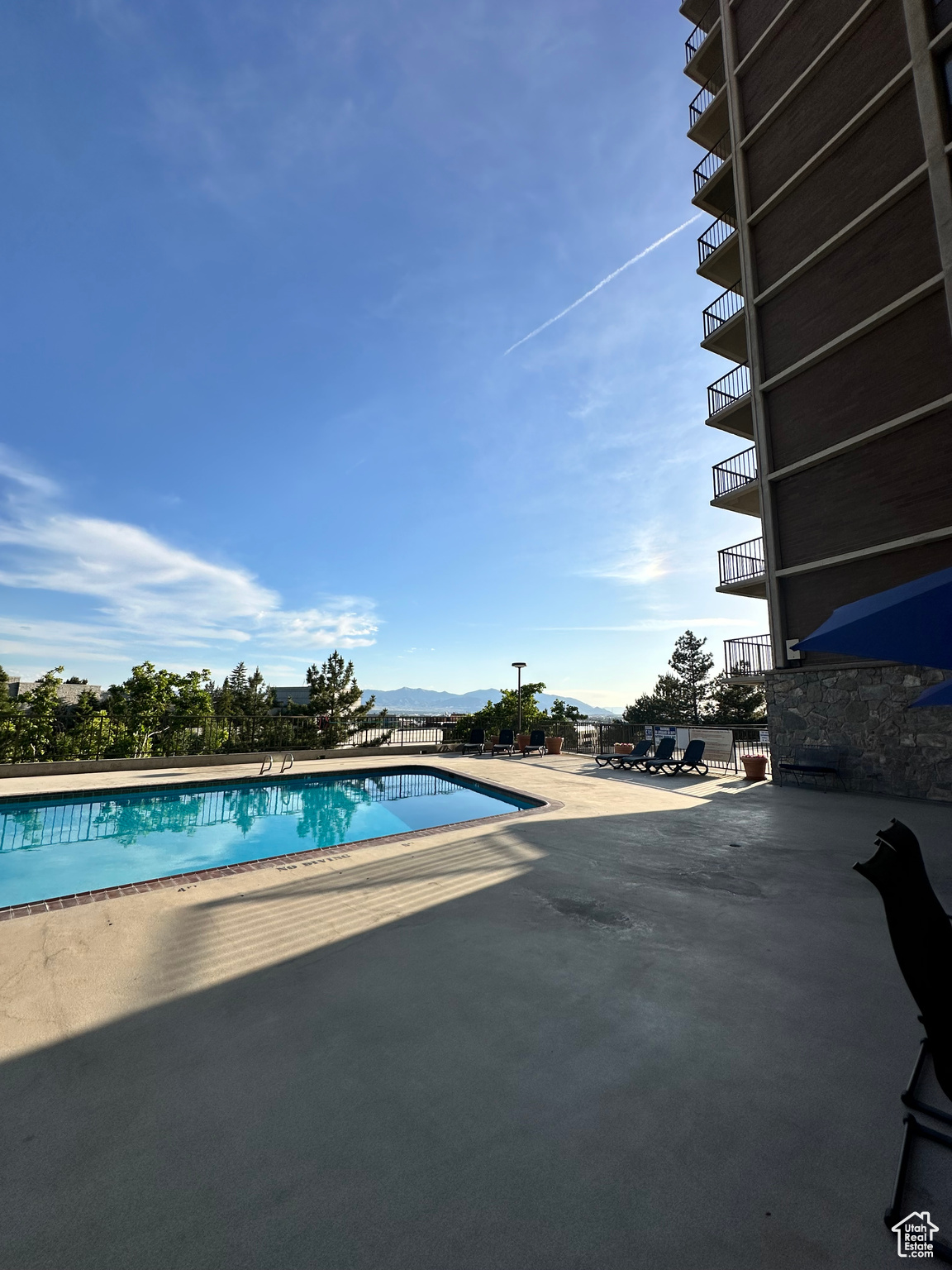 241 N VINE ST #207W