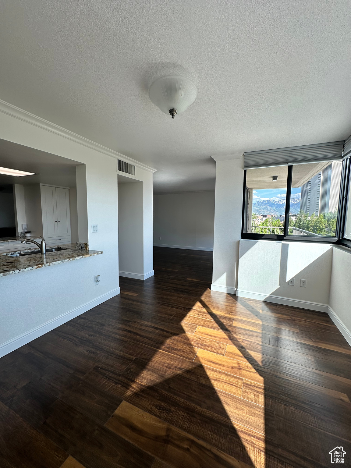 241 N VINE ST #207W