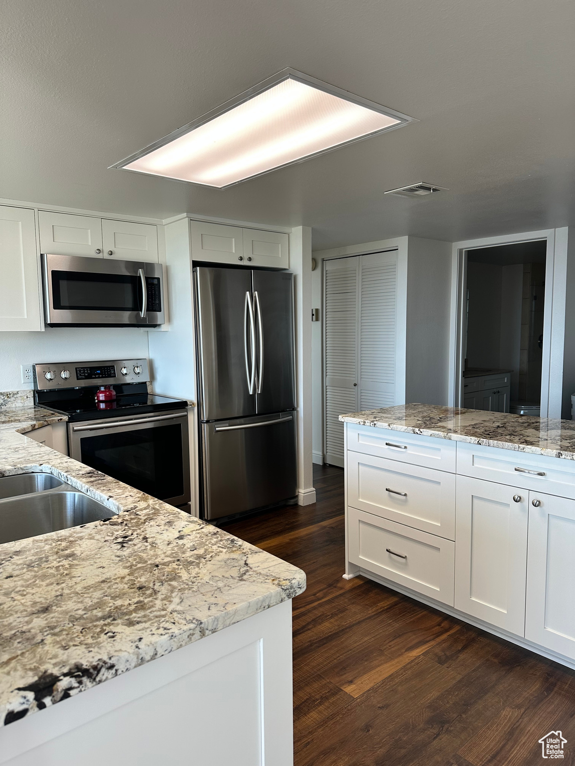 241 N VINE ST #207W