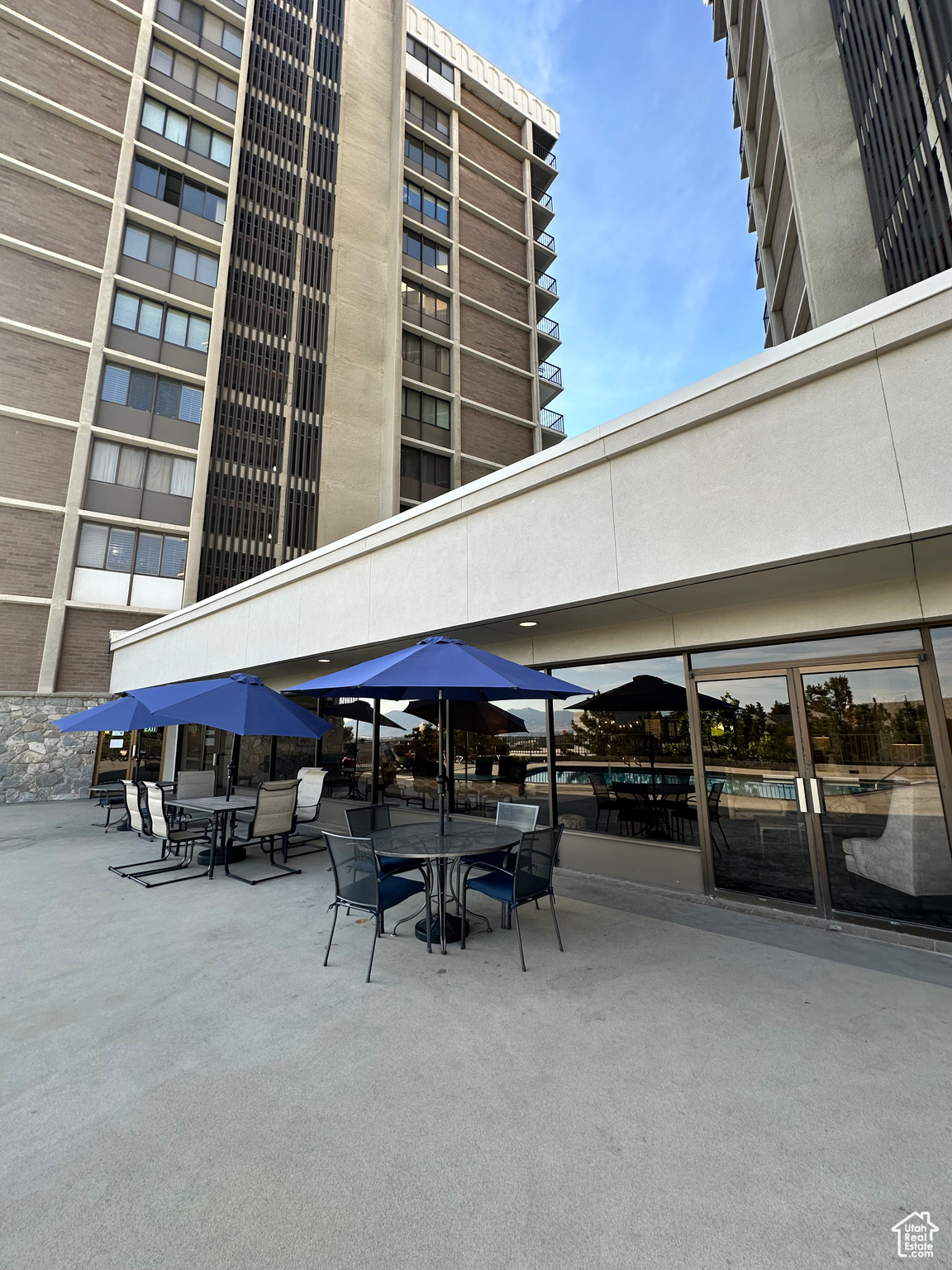 241 N VINE ST #808W