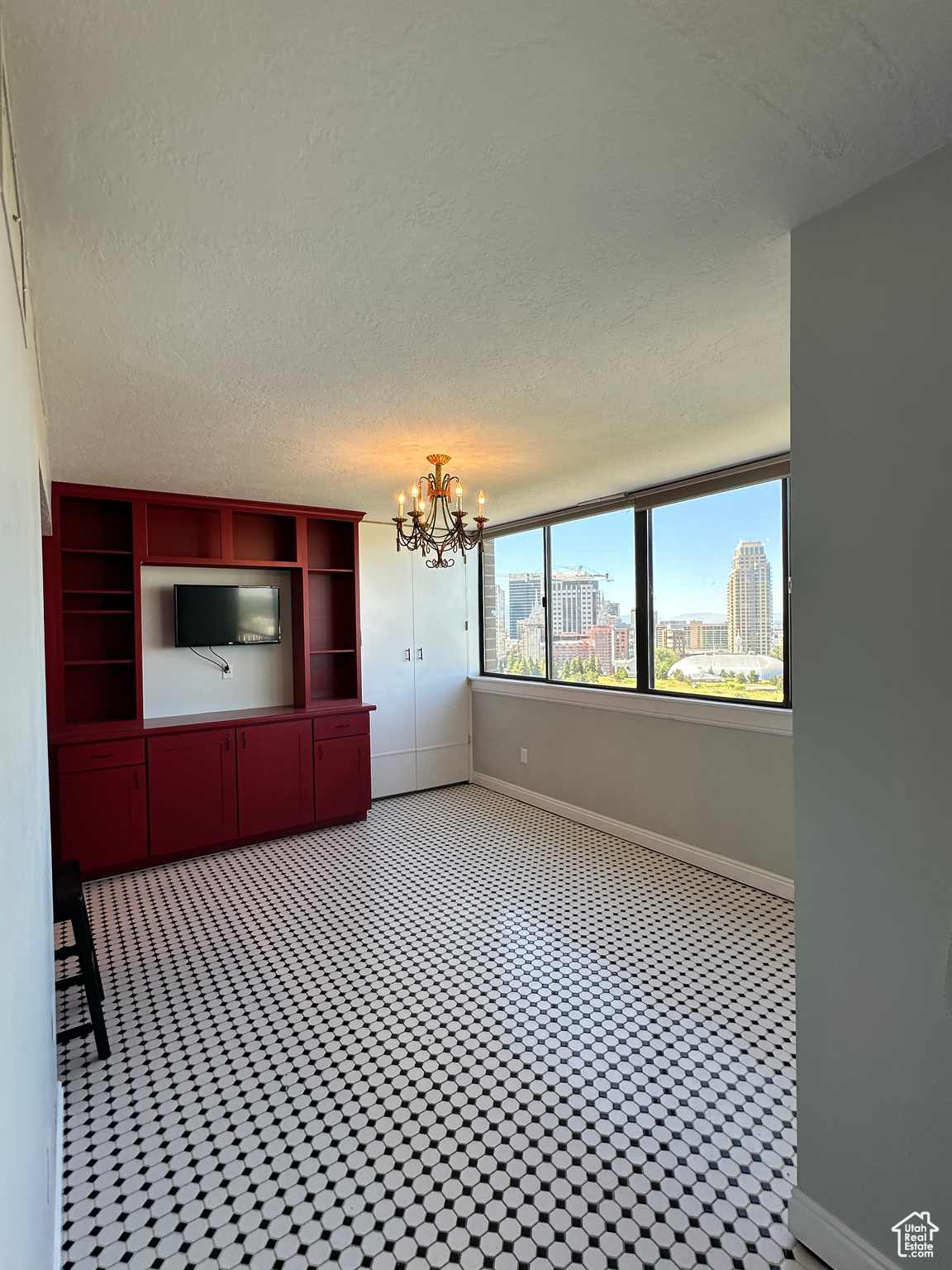 241 N VINE ST #808W