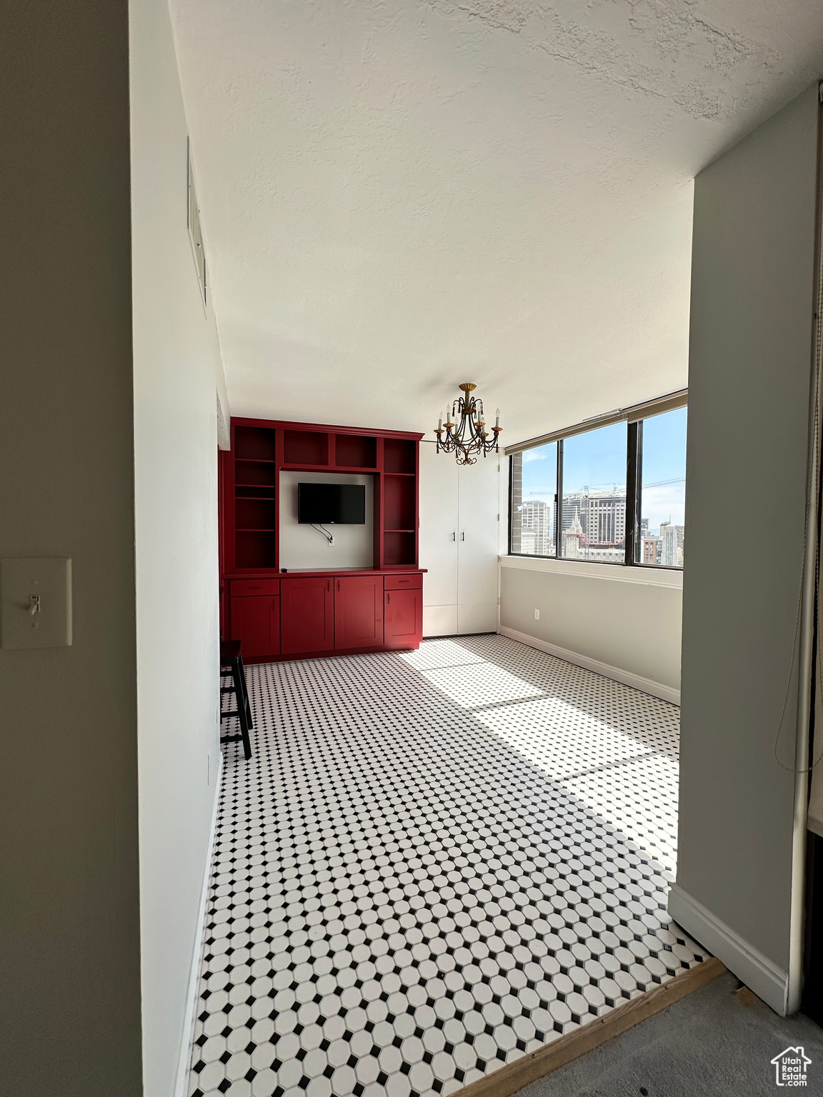 241 N VINE ST #808W