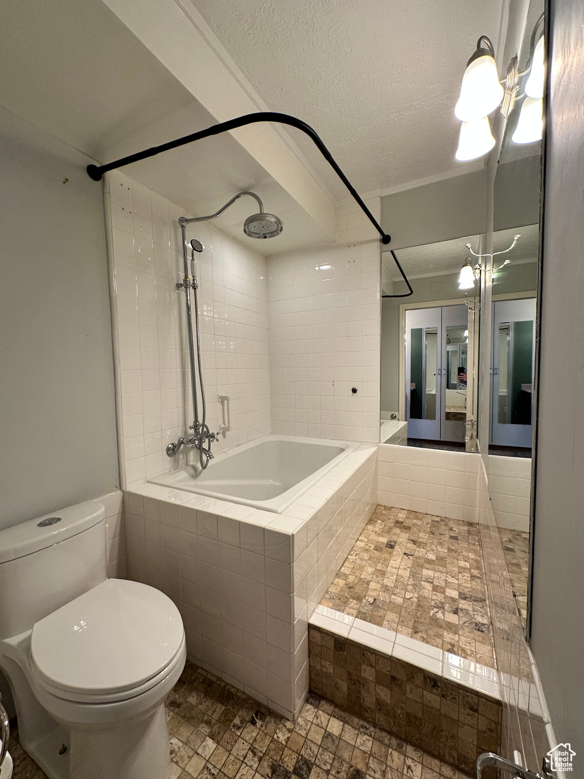 241 N VINE ST #808W
