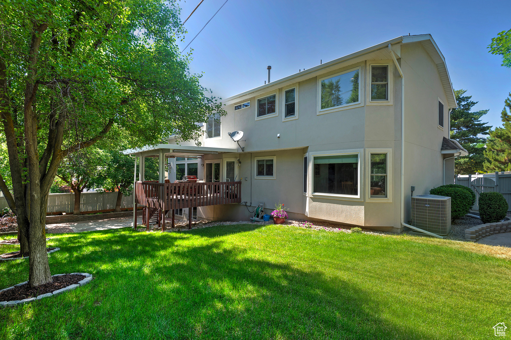 1222 E BIG PINE CIR