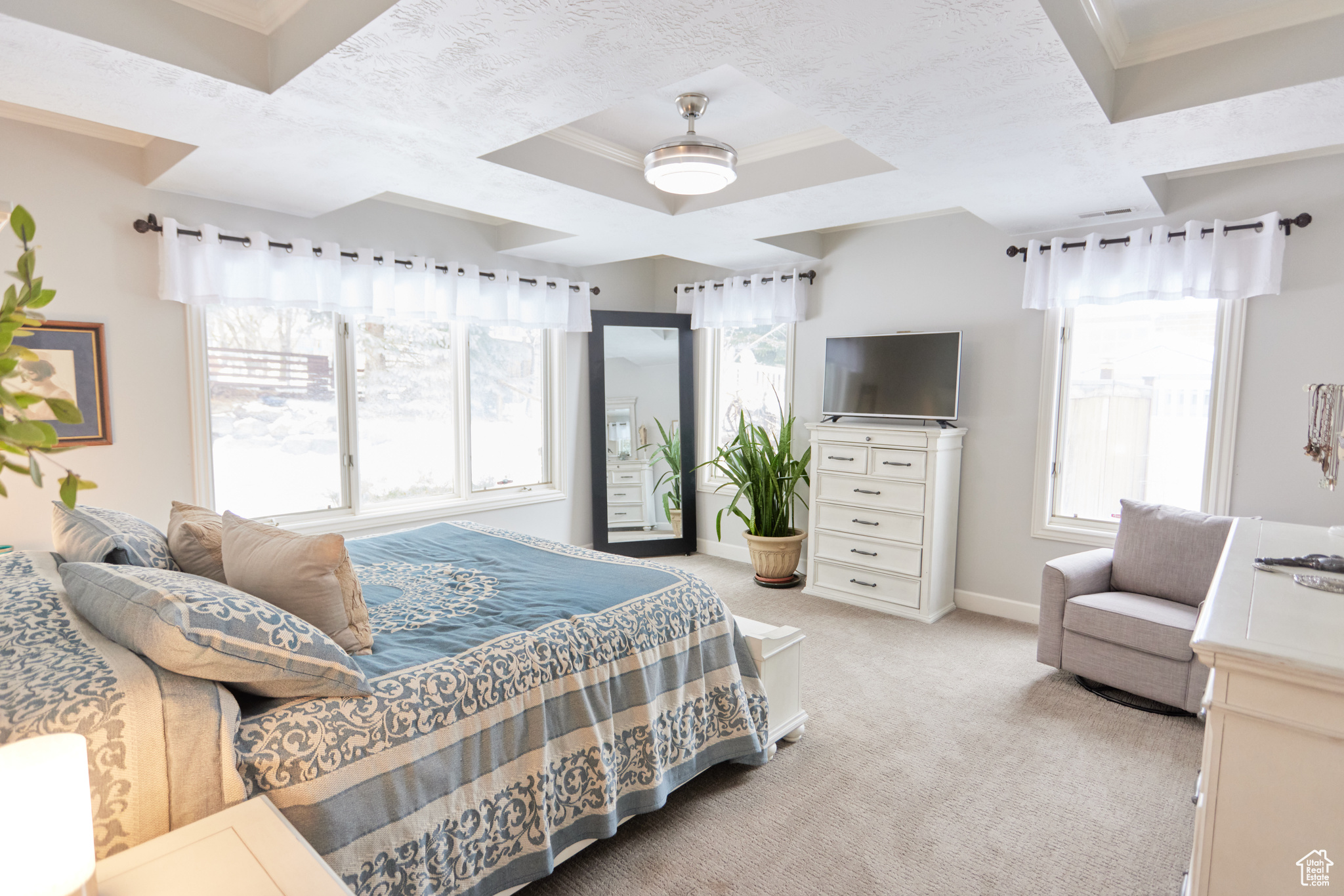4756 S SKYLINE PKWY