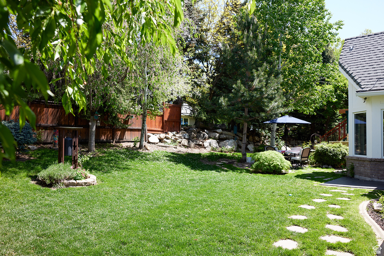 4756 S SKYLINE PKWY