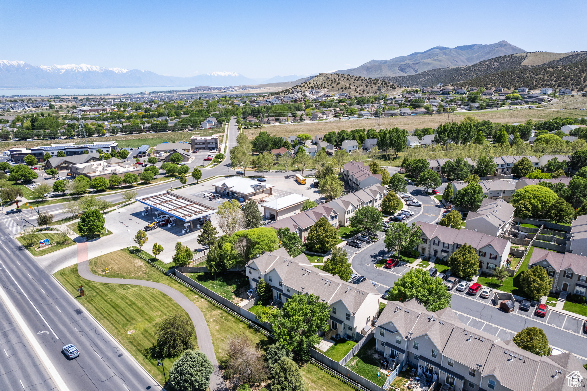 3364 E DORNOCK DR