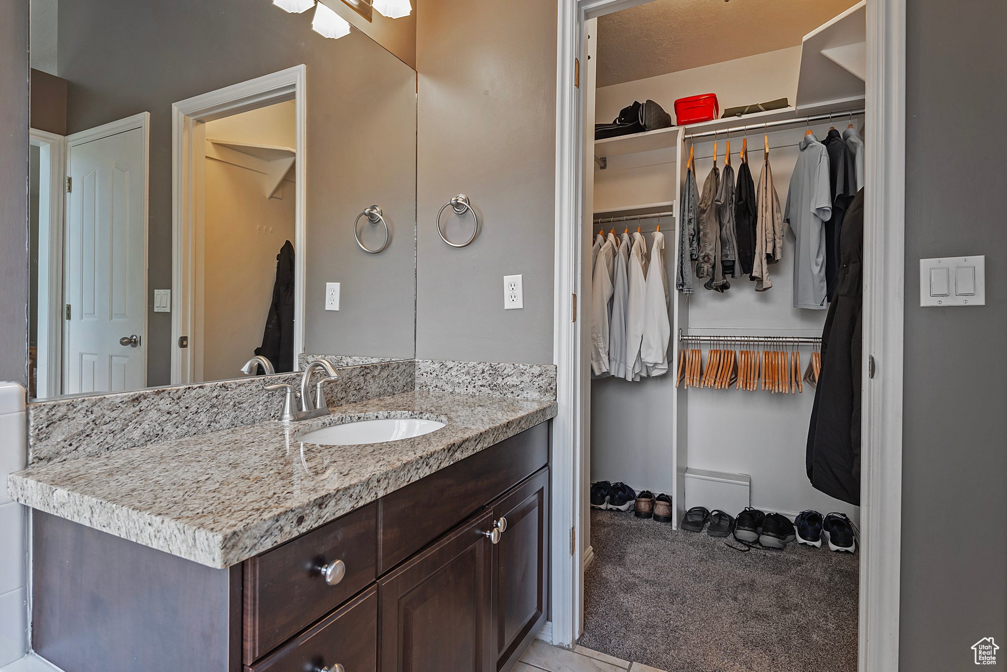 12103 S HERON RIDGE CIR