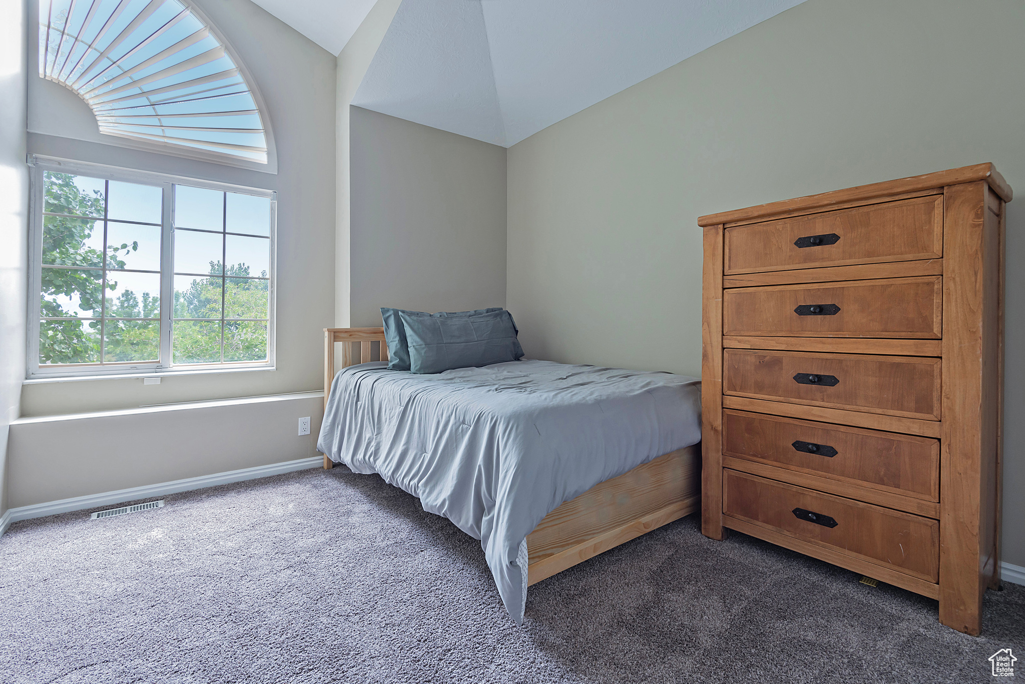 12103 S HERON RIDGE CIR