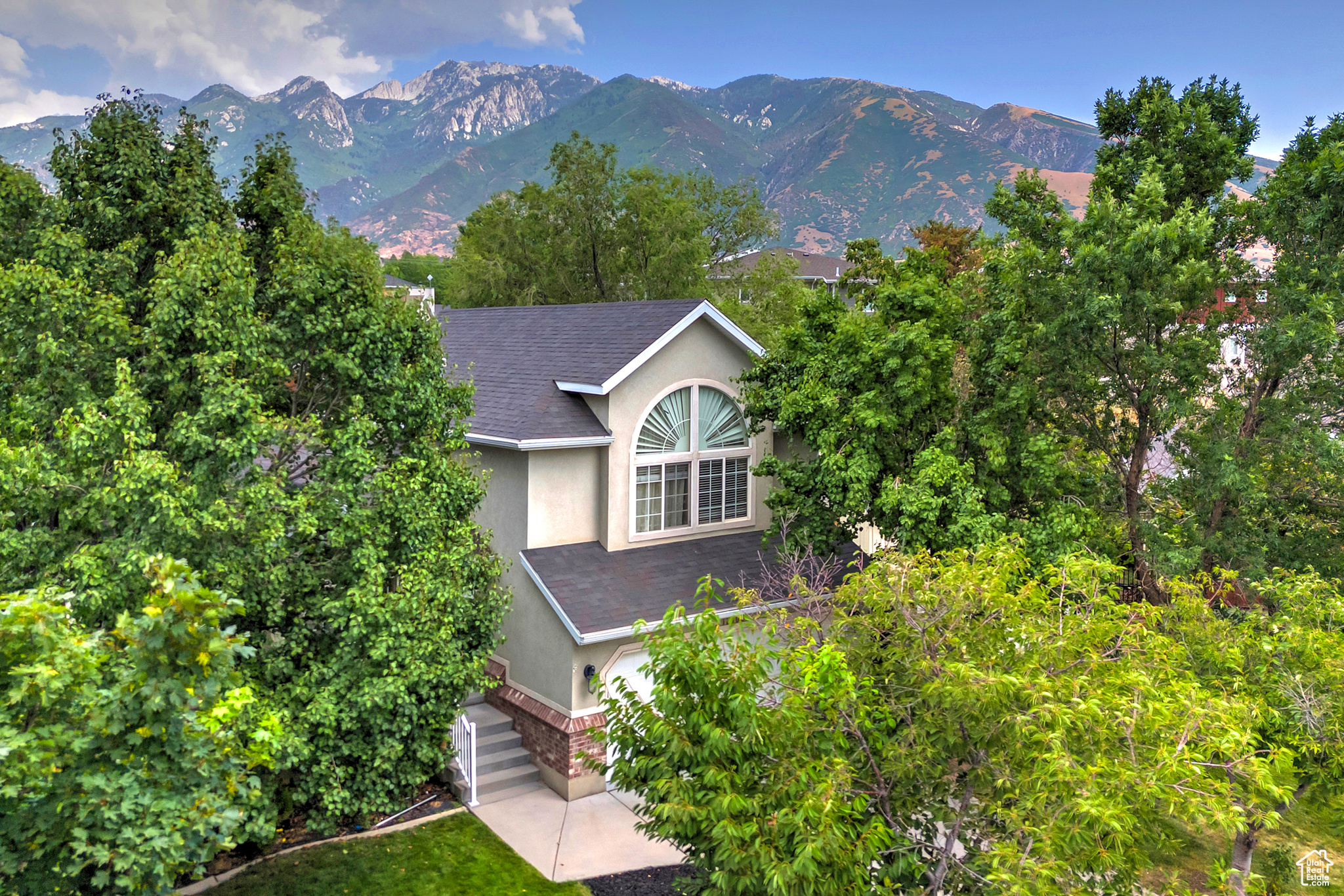 12103 S HERON RIDGE CIR