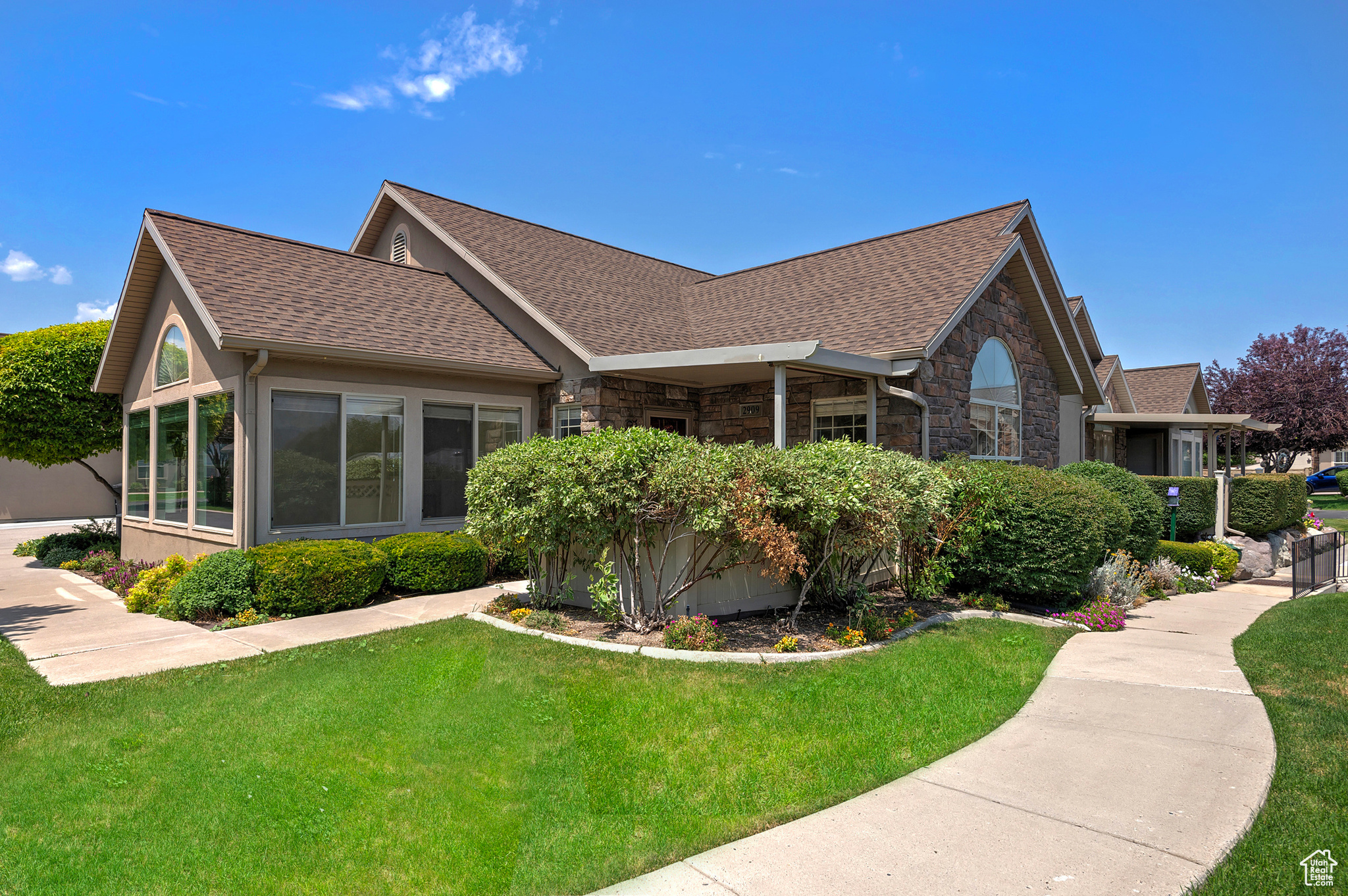 2909 W ABBEY SPRINGS CIR
