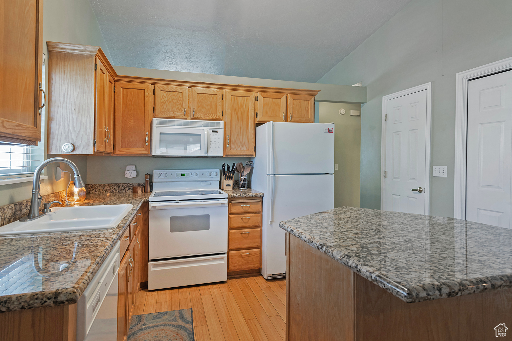 1571 W 3255 S #12A