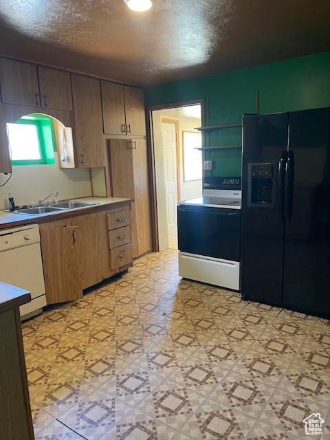 222 W CHERRY ST