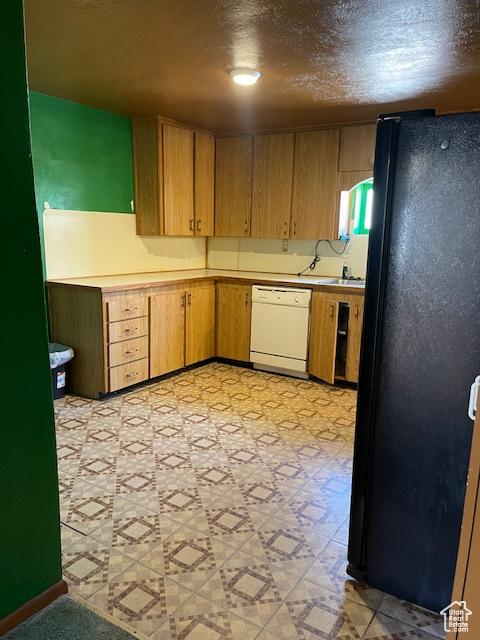 222 W CHERRY ST