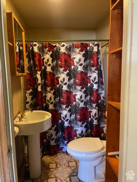 222 W CHERRY ST