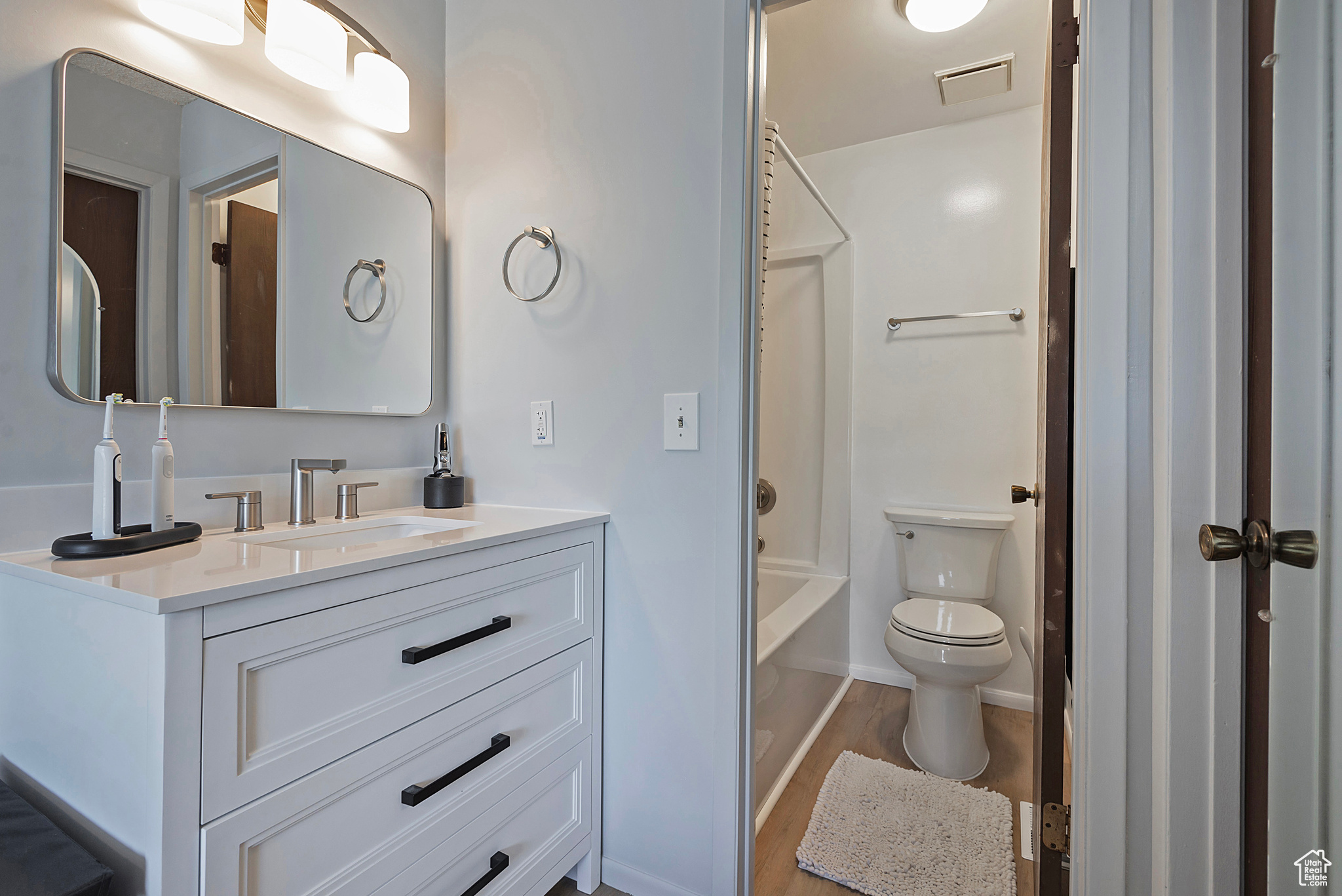 3237 WYNFORD CIR