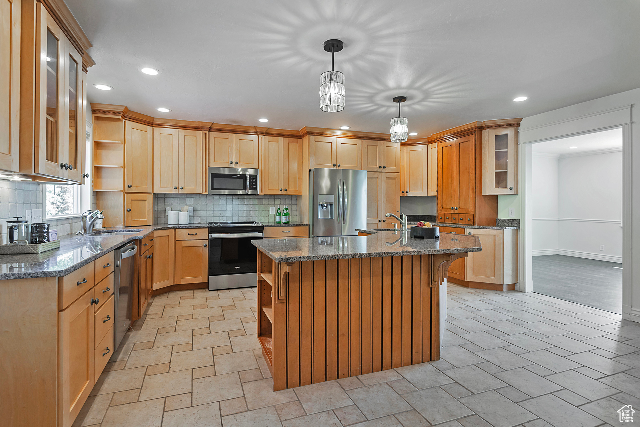 932 N NORTHRIDGE