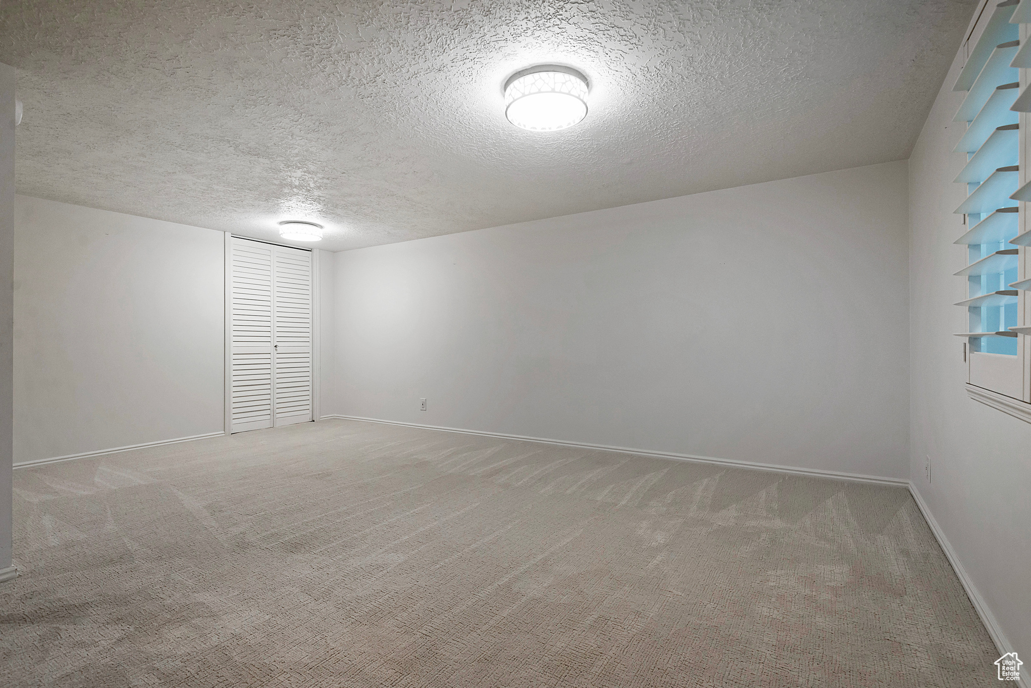 932 N NORTHRIDGE
