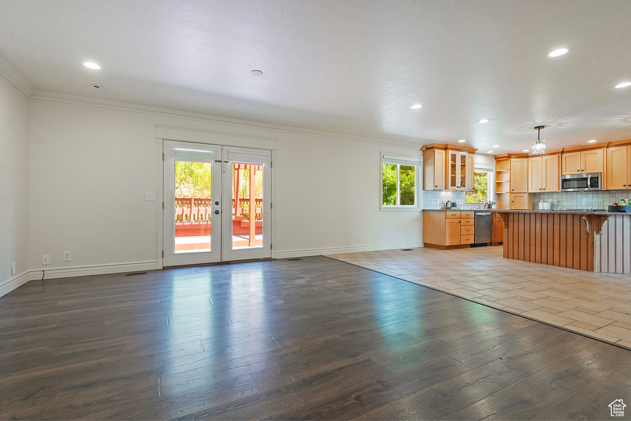 932 N NORTHRIDGE