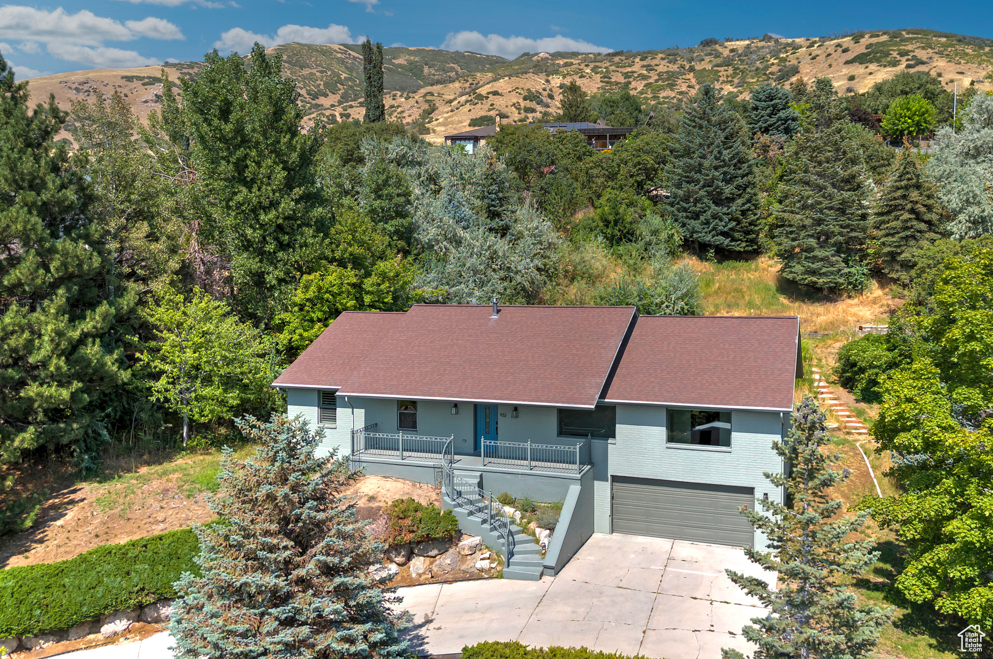 932 N NORTHRIDGE
