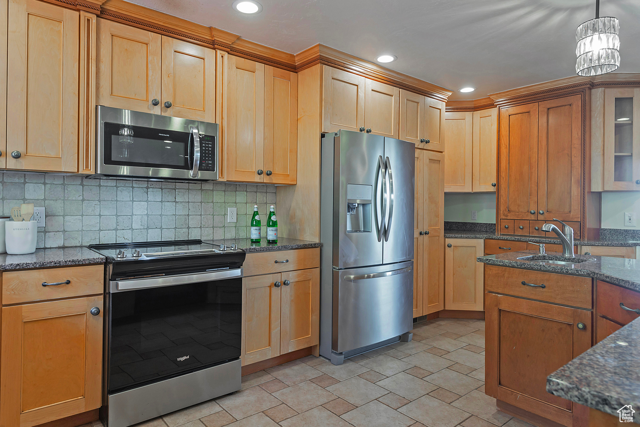 932 N NORTHRIDGE