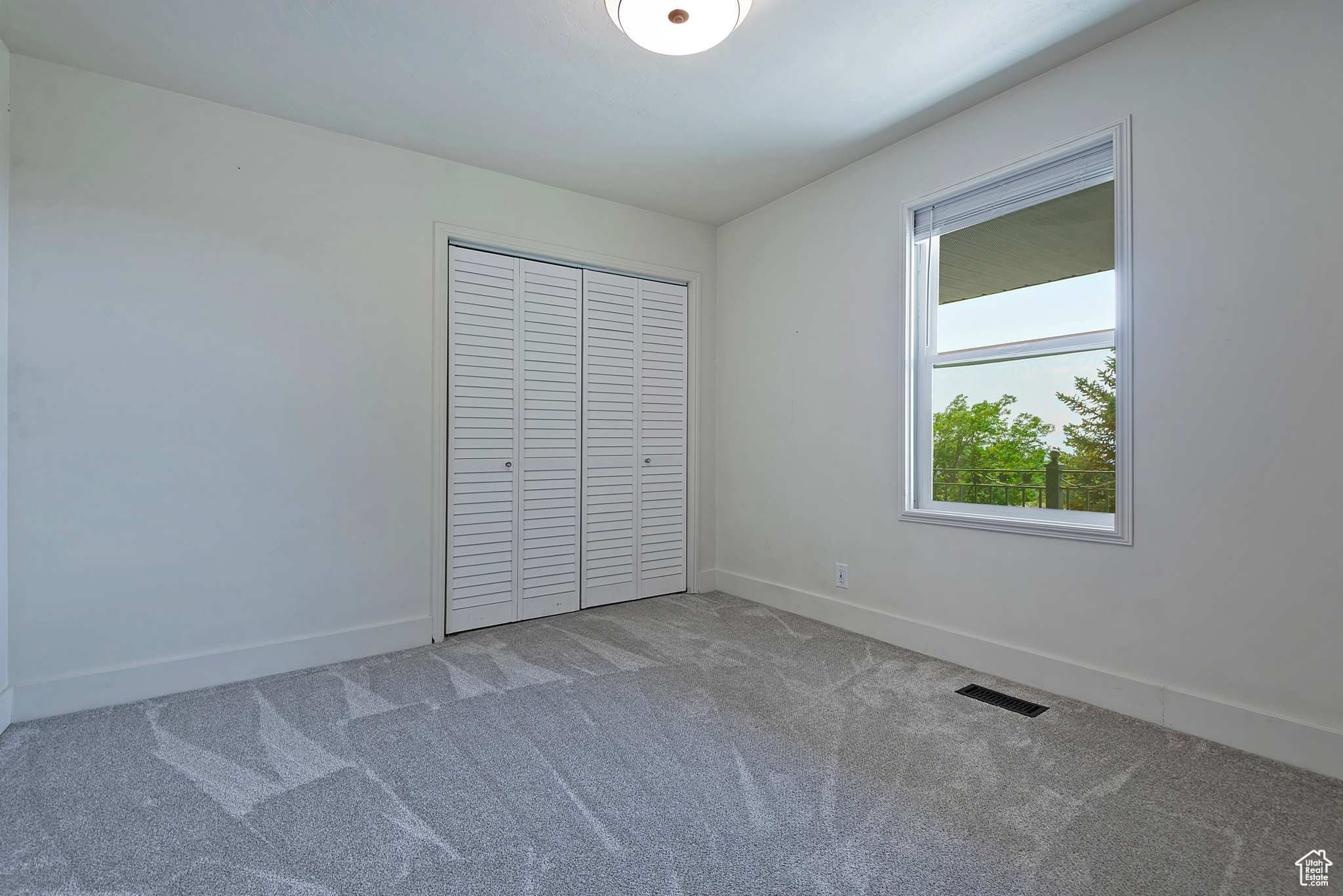 932 N NORTHRIDGE