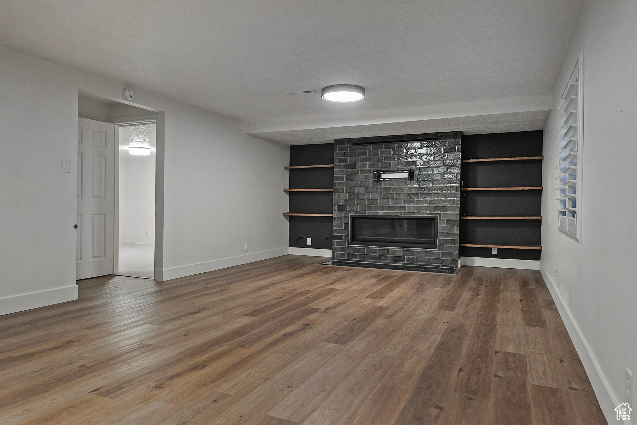 932 N NORTHRIDGE
