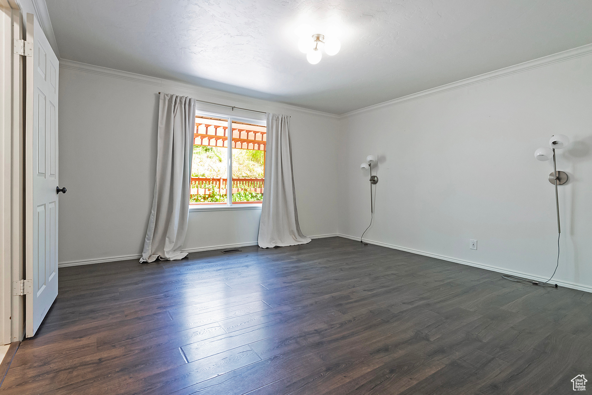 932 N NORTHRIDGE