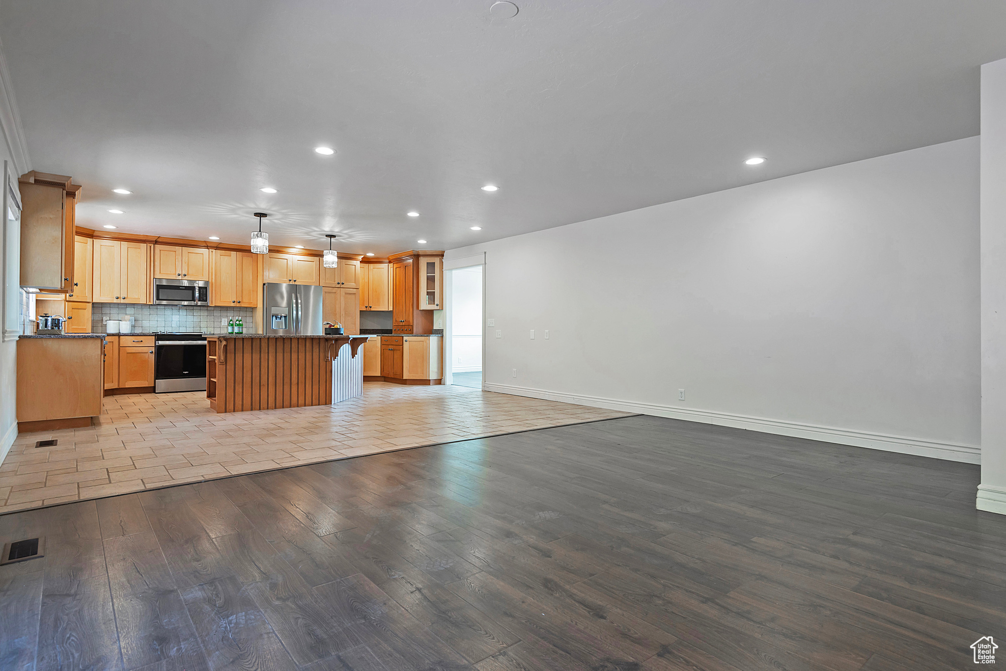 932 N NORTHRIDGE