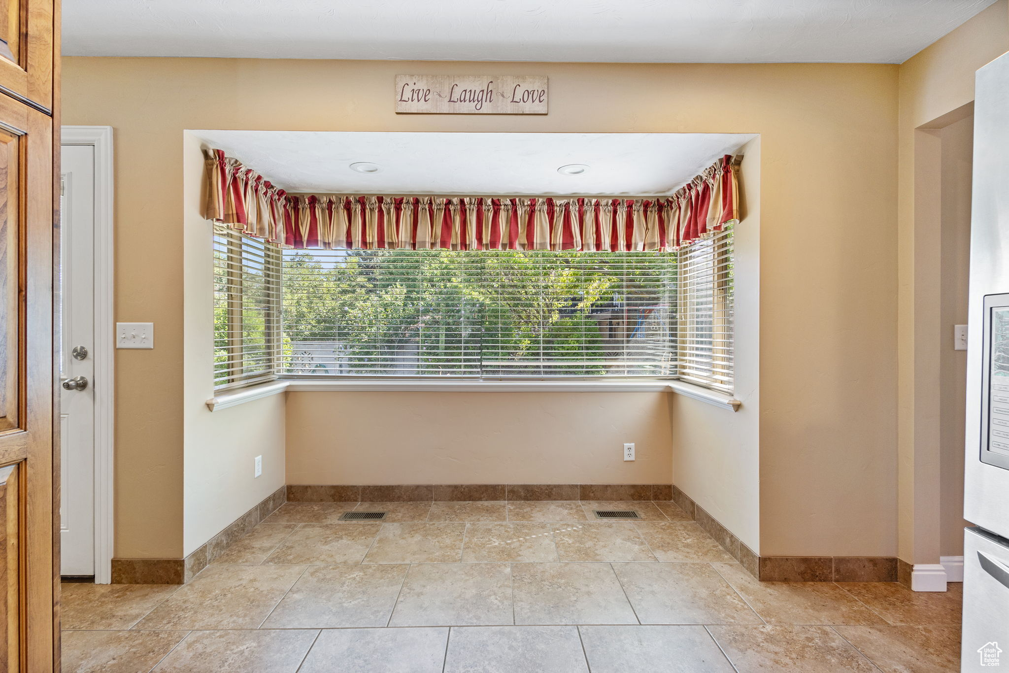 1429 CONNIE WAY