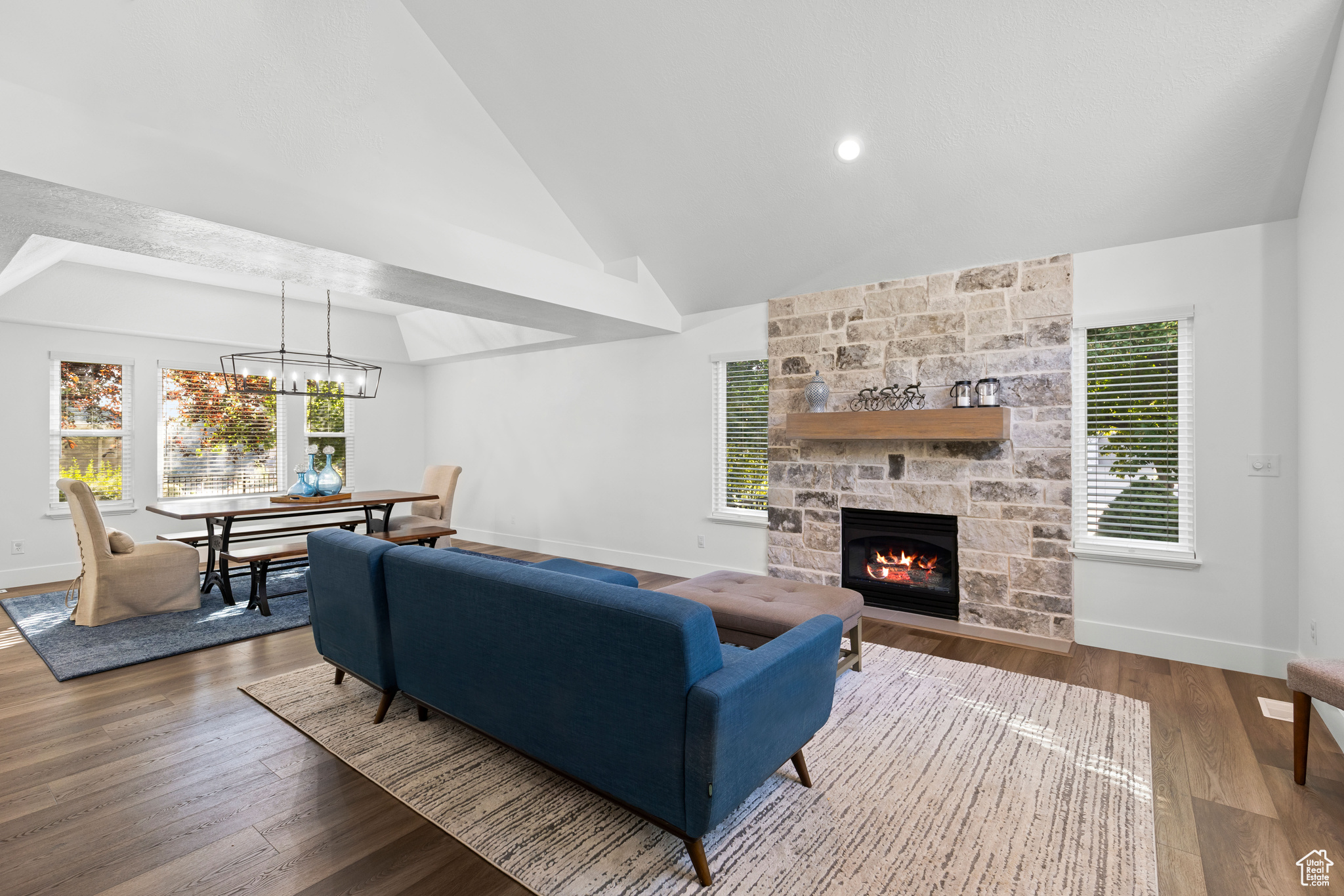 5061 SKYLINE PKWY