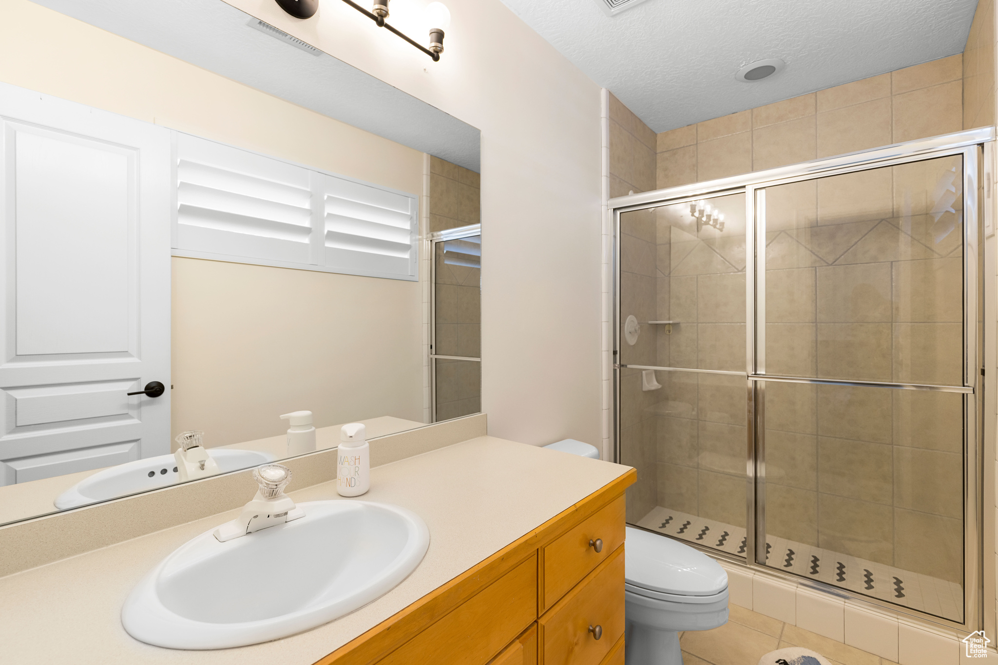 5061 SKYLINE PKWY